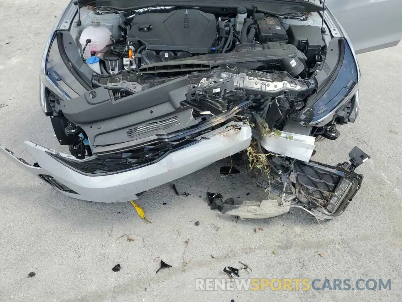 11 Photograph of a damaged car KNAG64J76S5317140 KIA K5 2025