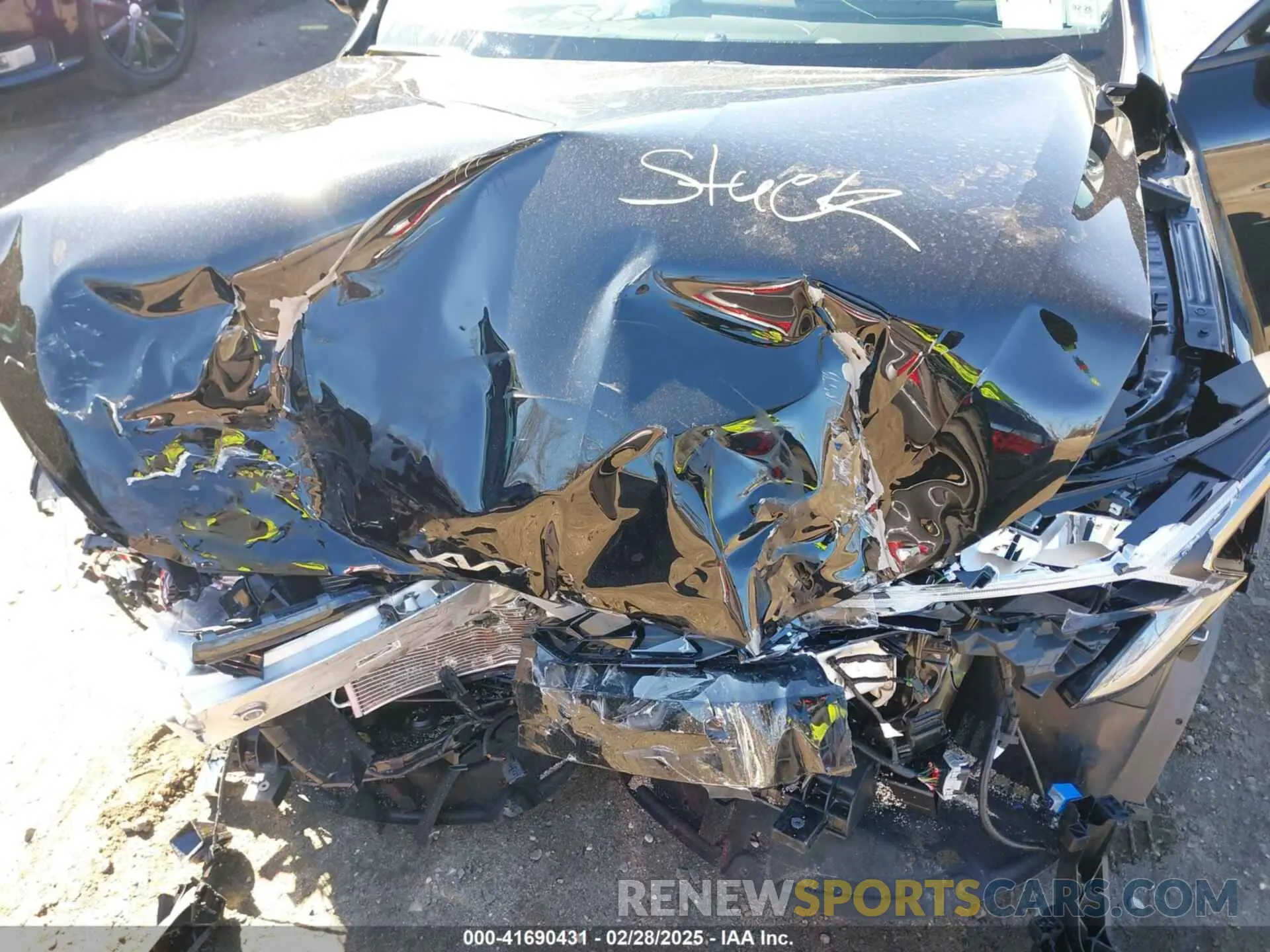 10 Photograph of a damaged car KNAG64J76S5348307 KIA K5 2025
