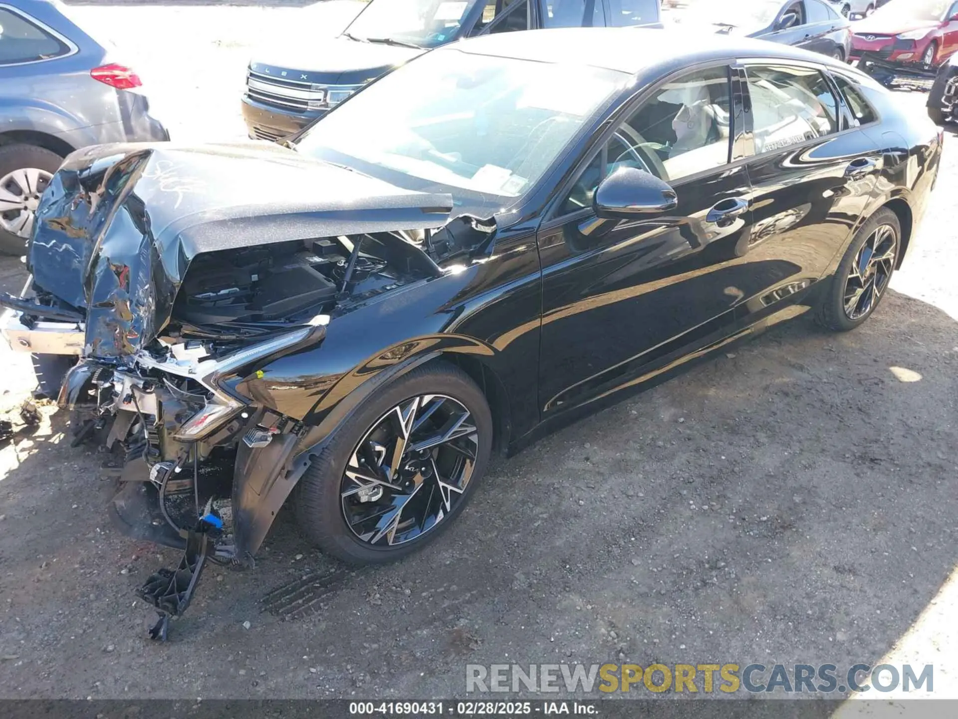 2 Photograph of a damaged car KNAG64J76S5348307 KIA K5 2025