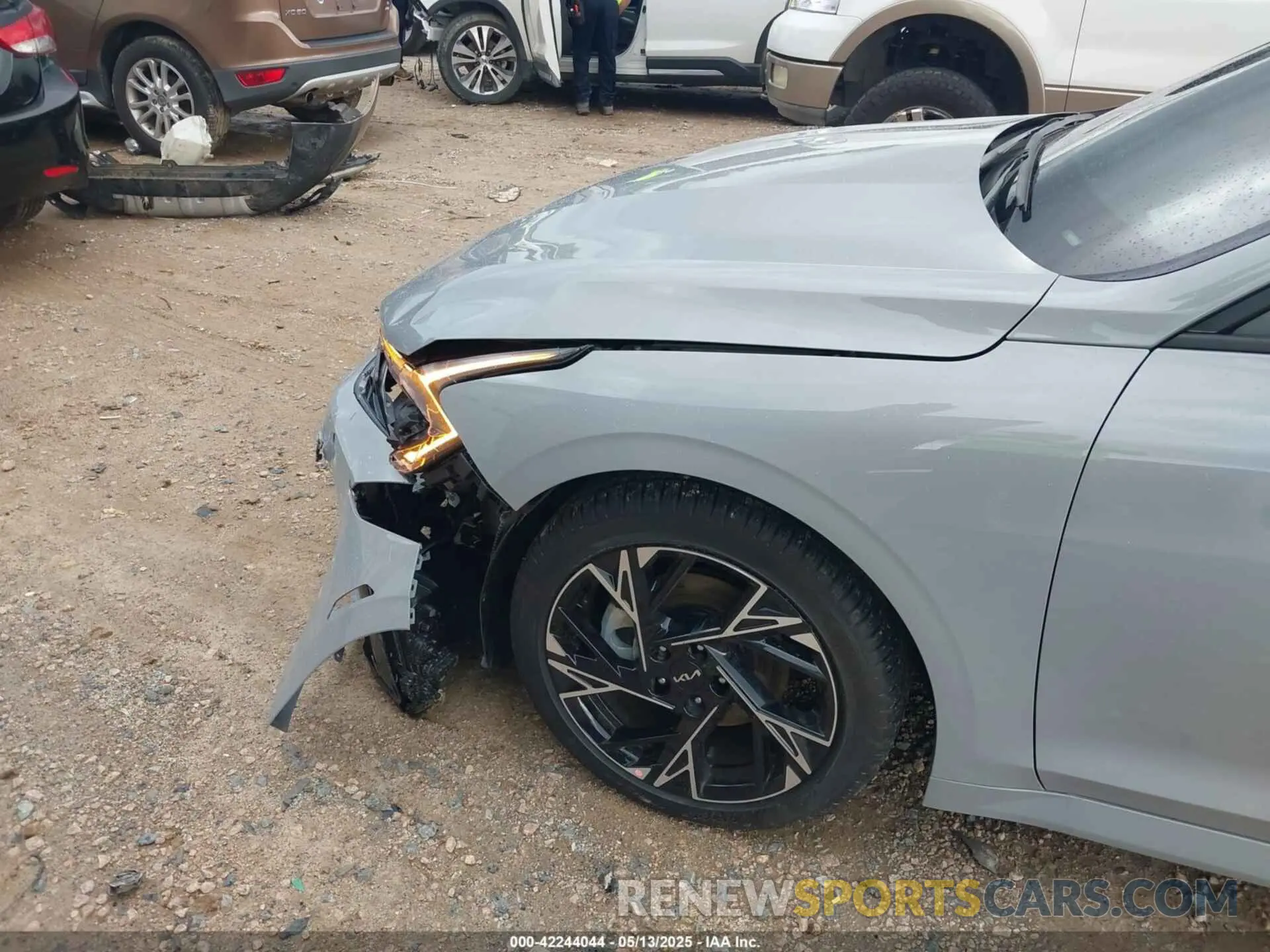 6 Photograph of a damaged car KNAG64J76S5353779 KIA K5 2025