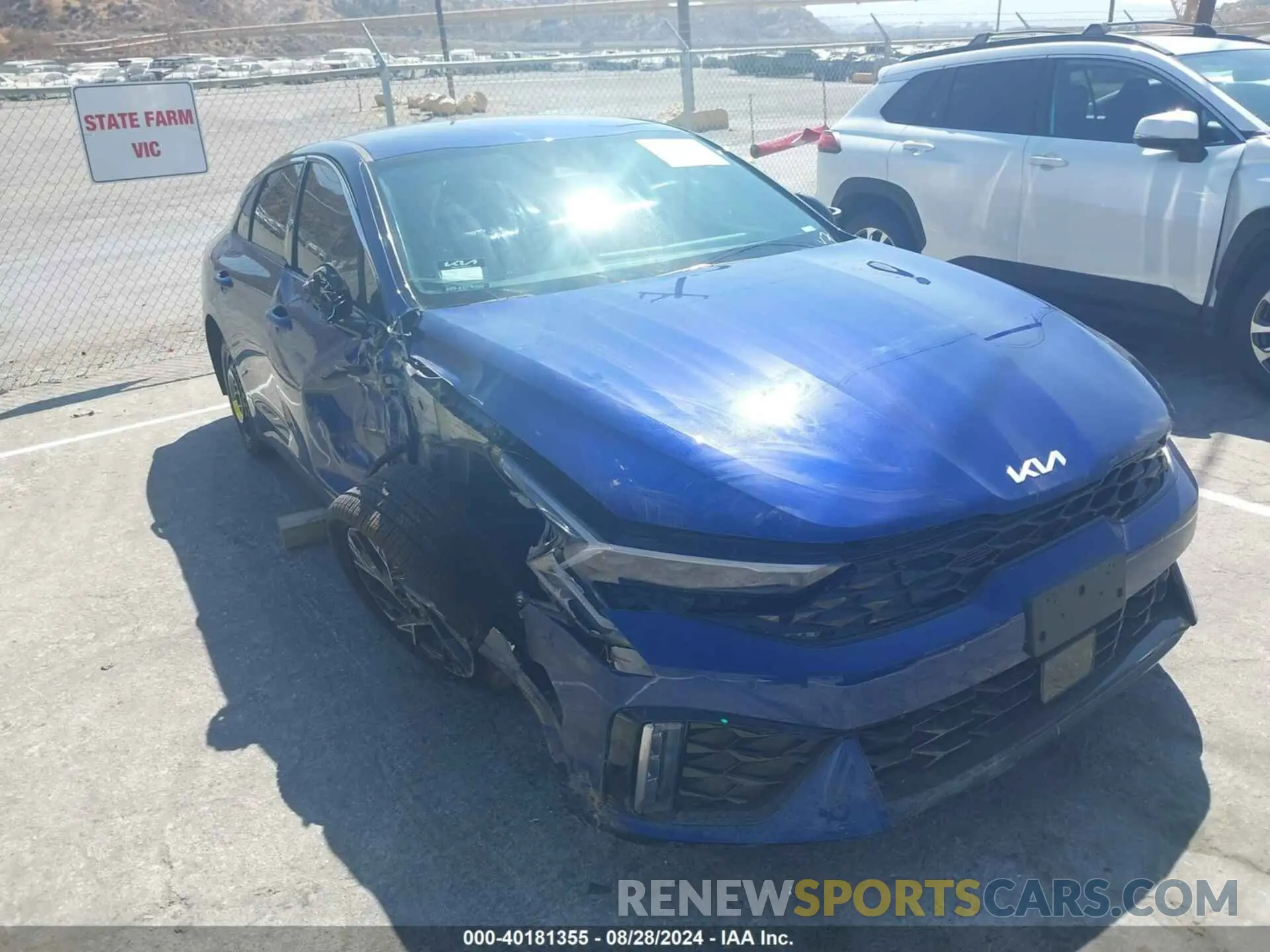 1 Photograph of a damaged car KNAG64J77S5270846 KIA K5 2025