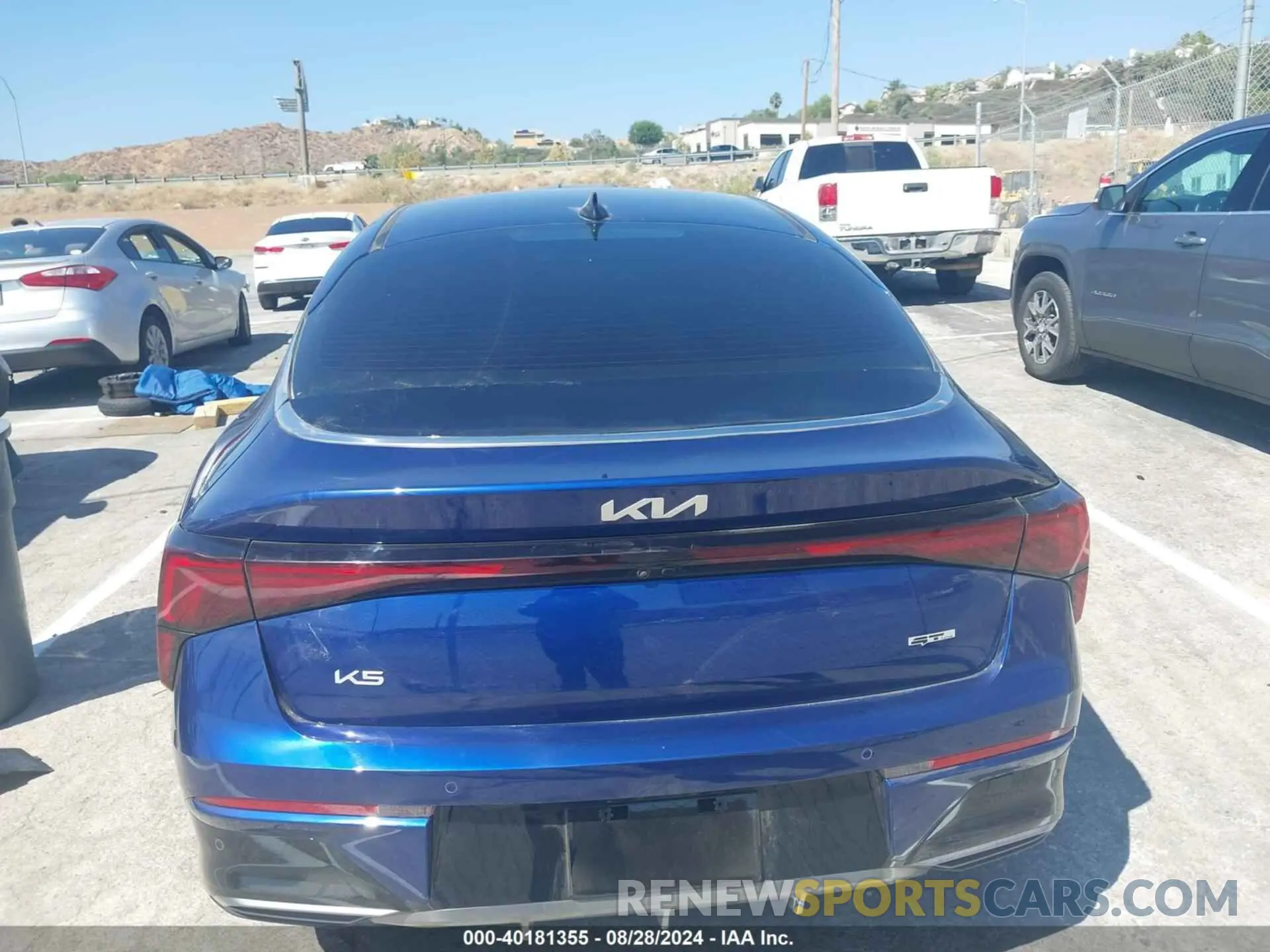 16 Photograph of a damaged car KNAG64J77S5270846 KIA K5 2025