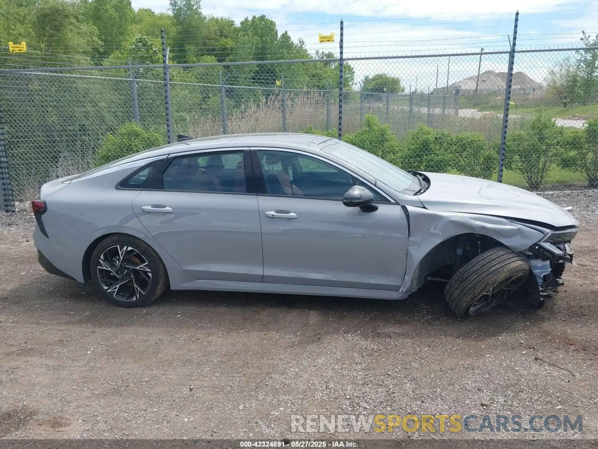 12 Photograph of a damaged car KNAG64J77S5299781 KIA K5 2025