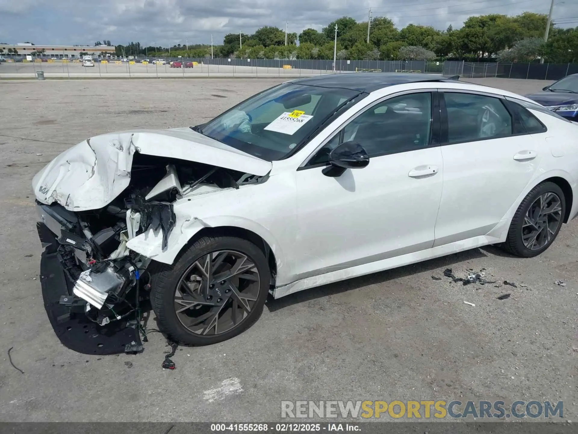 2 Photograph of a damaged car KNAG64J77S5313310 KIA K5 2025