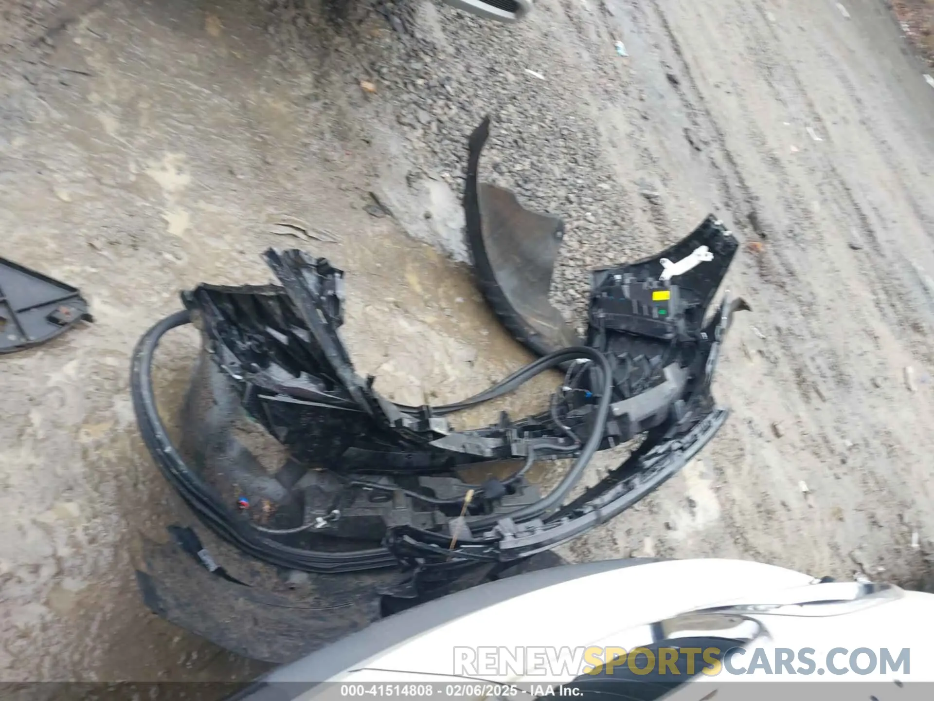 11 Photograph of a damaged car KNAG64J77S5326445 KIA K5 2025