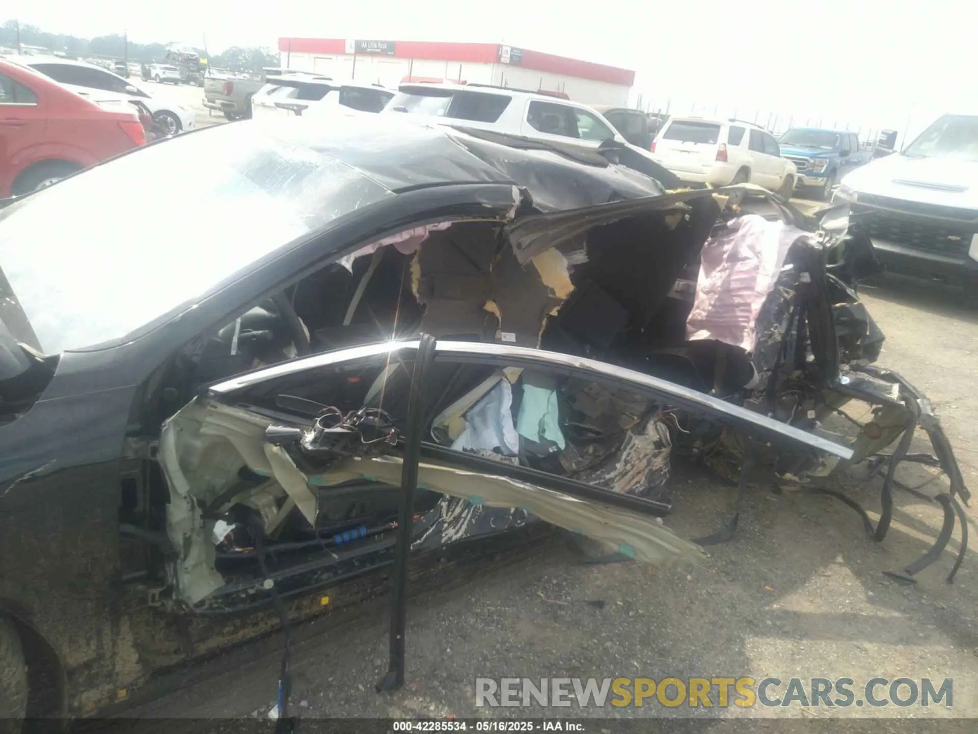 6 Photograph of a damaged car KNAG64J77S5335095 KIA K5 2025