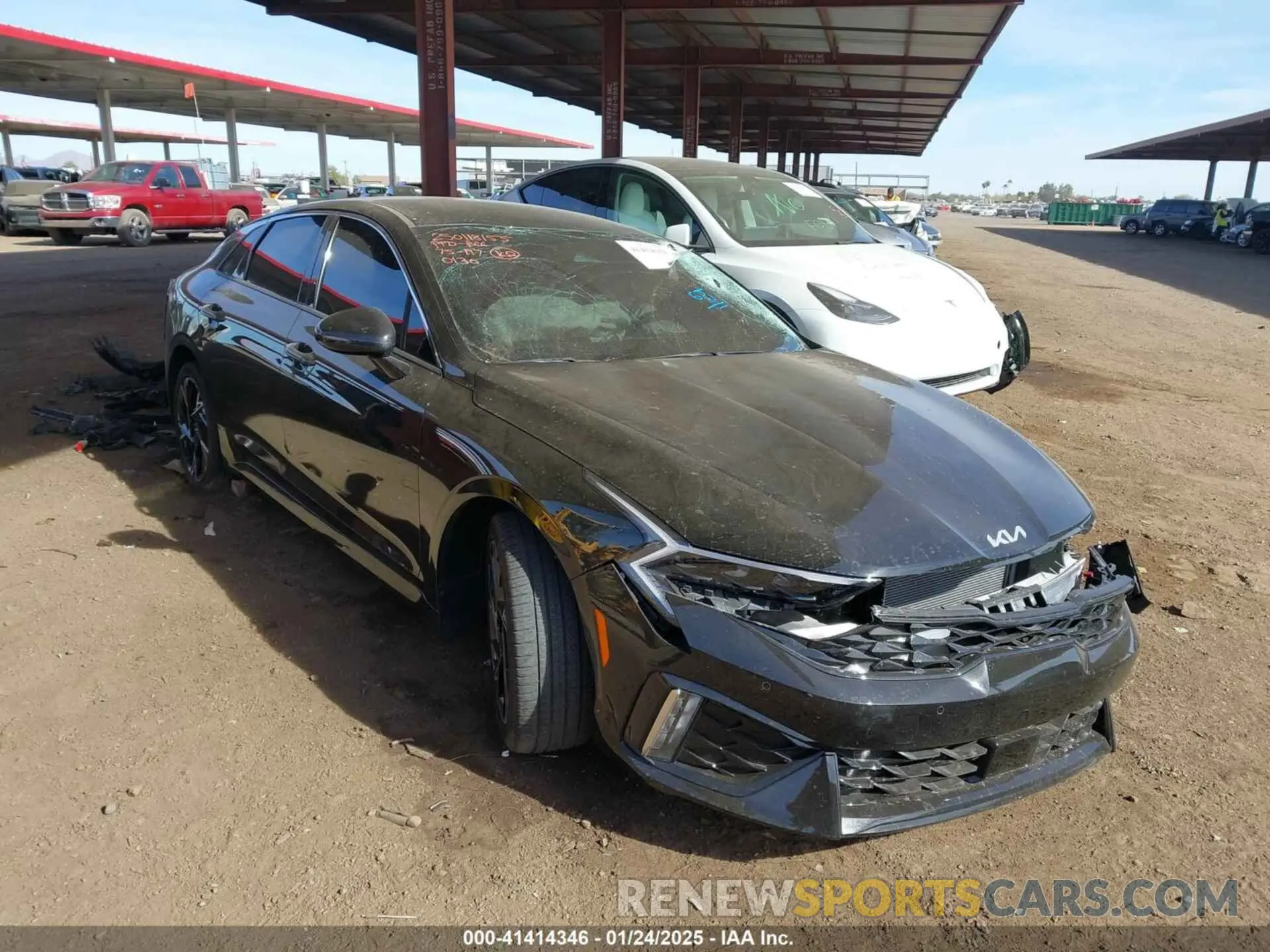 1 Photograph of a damaged car KNAG64J78S5270130 KIA K5 2025