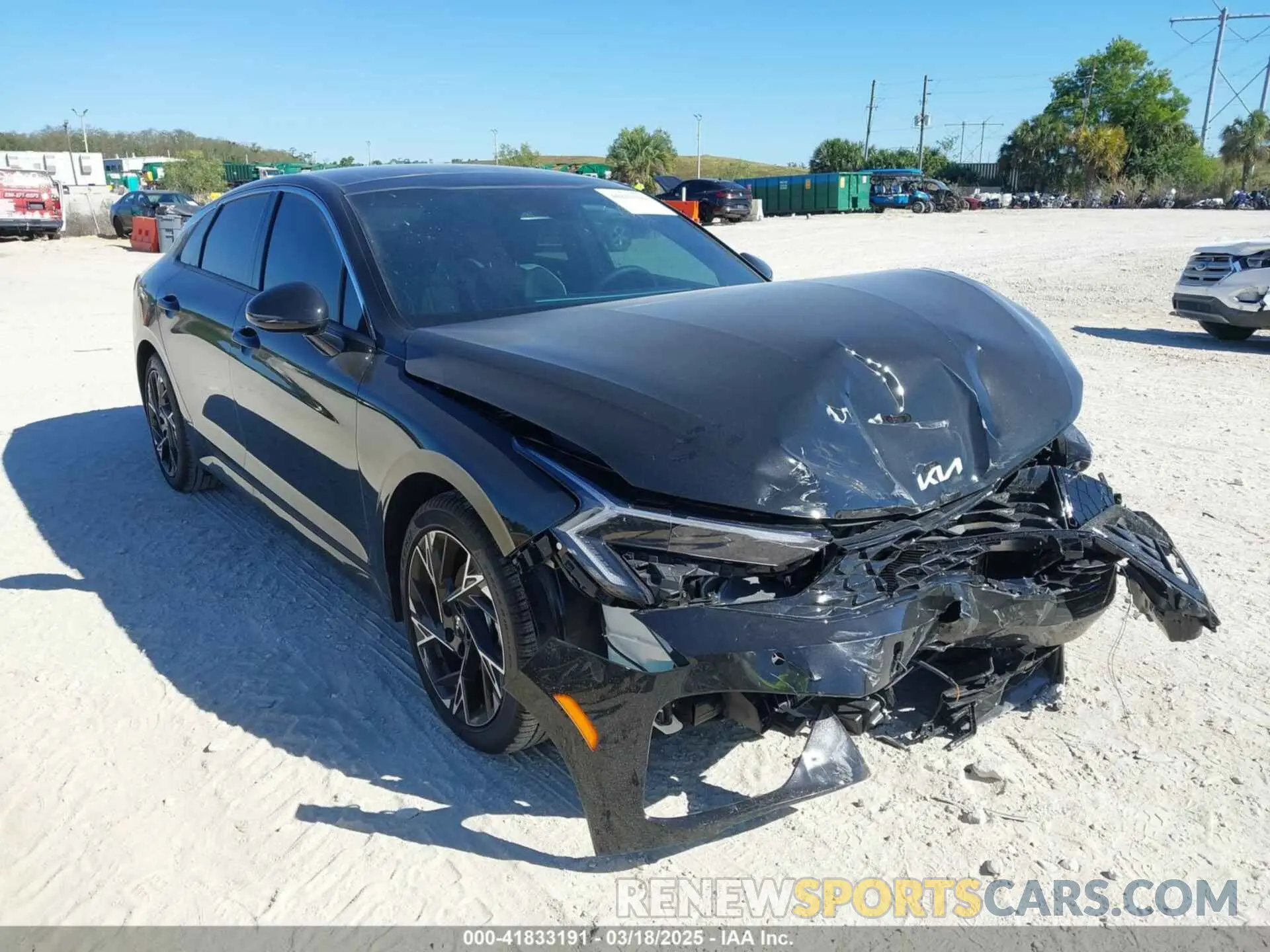 1 Photograph of a damaged car KNAG64J78S5330990 KIA K5 2025