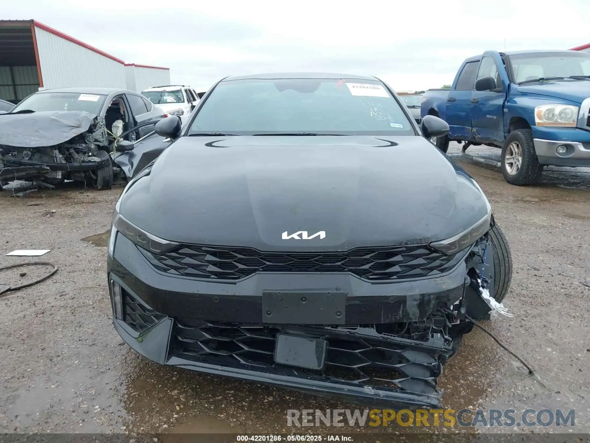 11 Photograph of a damaged car KNAG64J78S5334280 KIA K5 2025