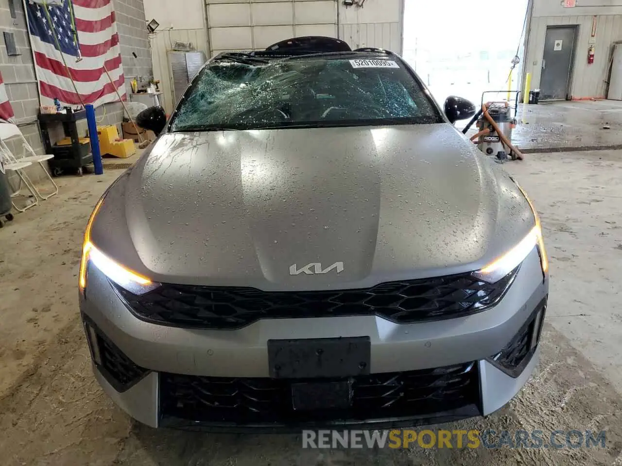 5 Photograph of a damaged car KNAG64J78S5346977 KIA K5 2025