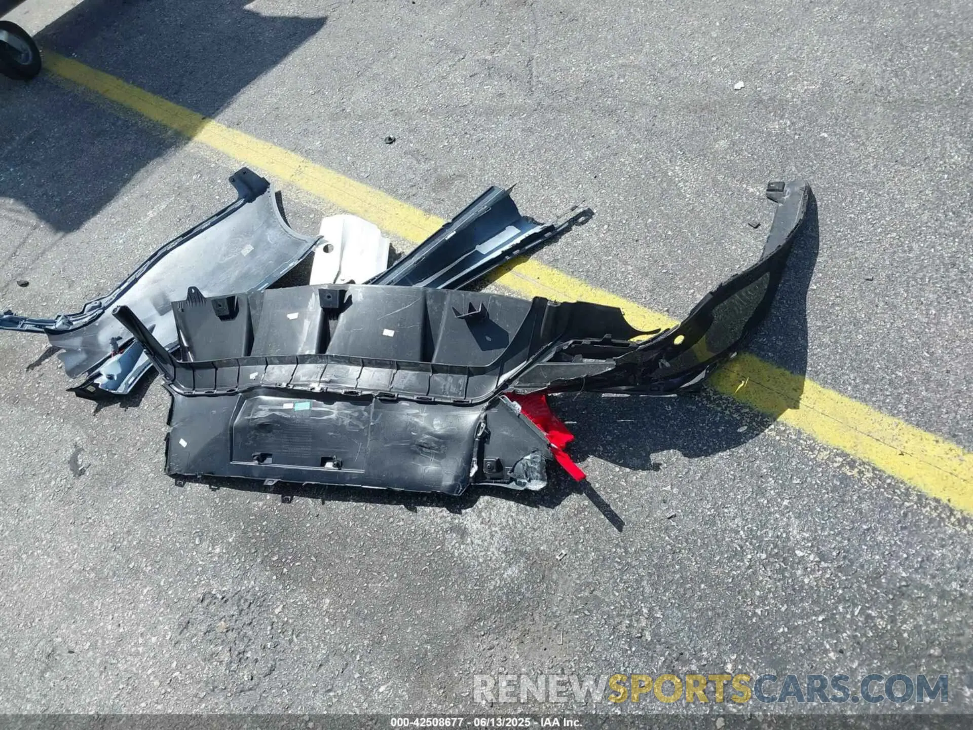 11 Photograph of a damaged car KNAG64J78S5381339 KIA K5 2025