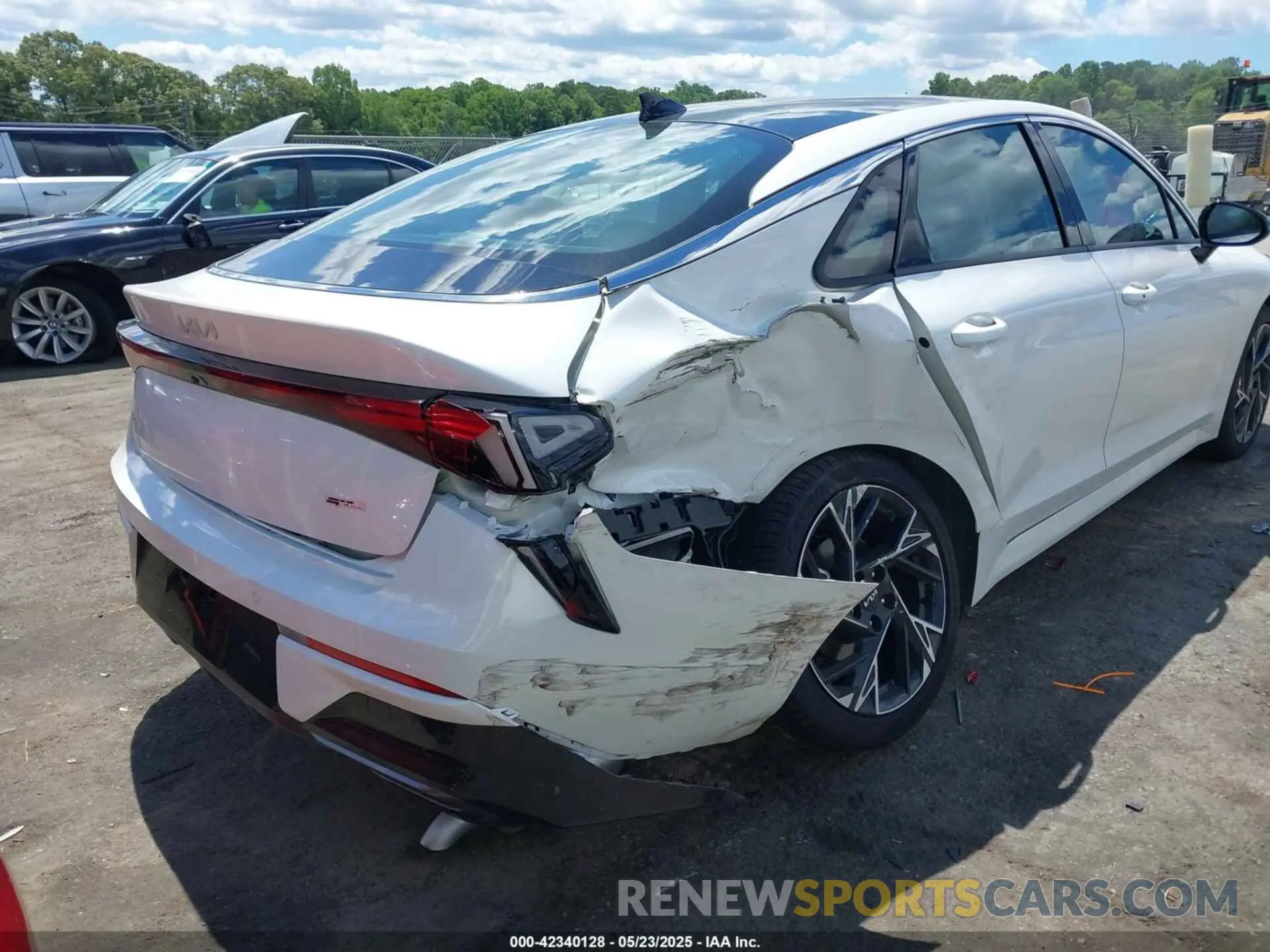 6 Photograph of a damaged car KNAG64J79S5353467 KIA K5 2025