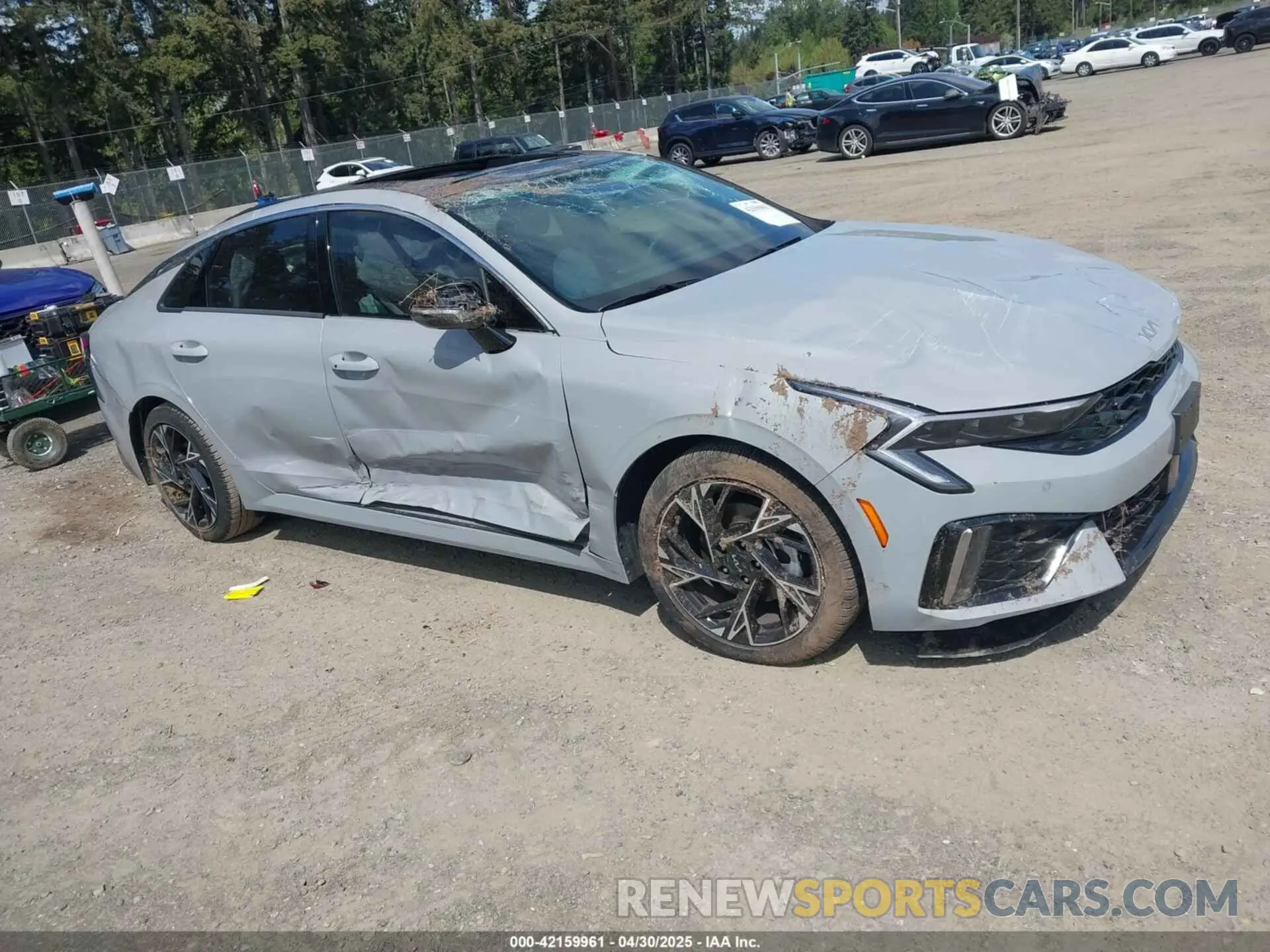 1 Photograph of a damaged car KNAG64J7XS5287253 KIA K5 2025