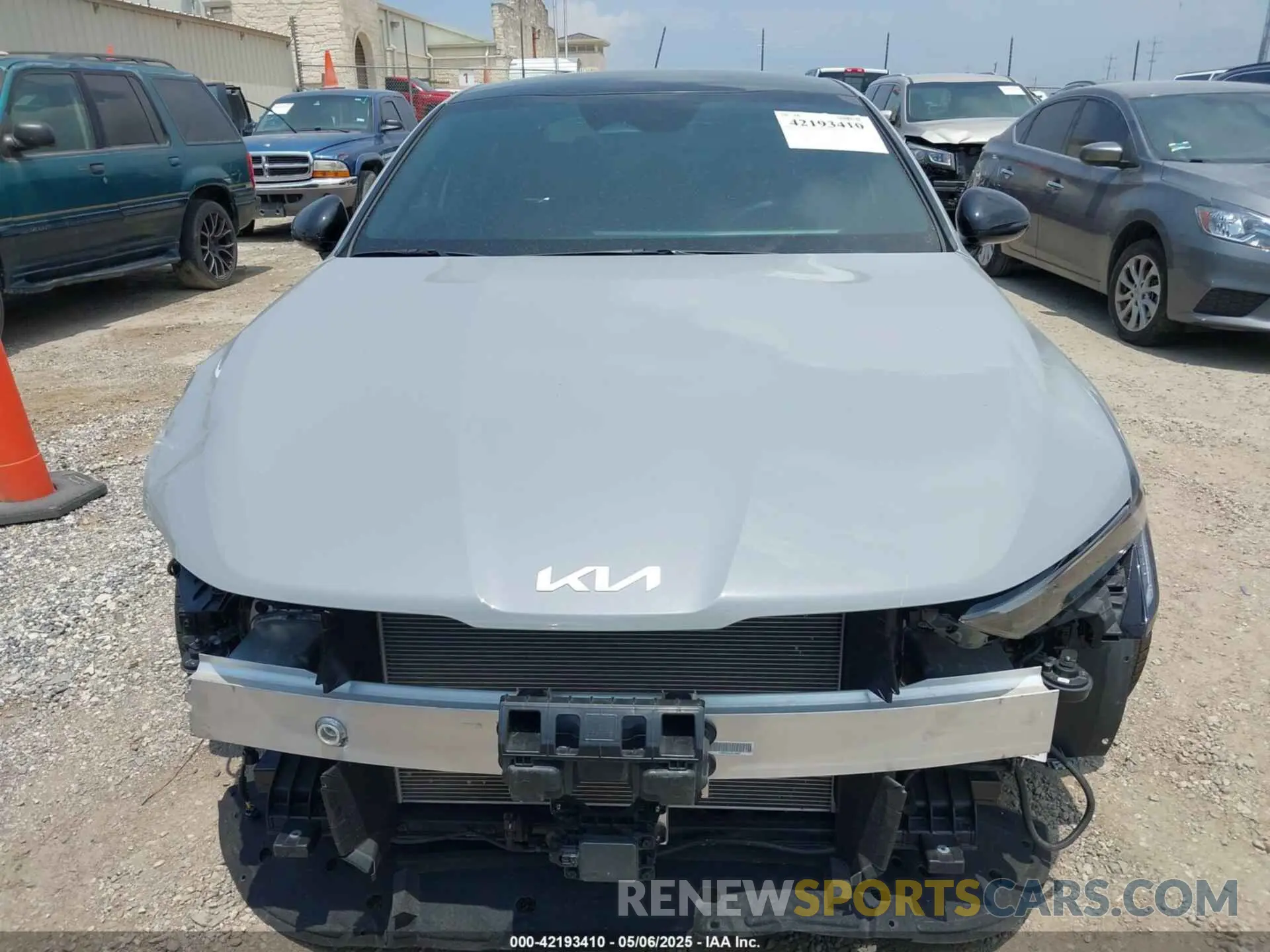 13 Photograph of a damaged car KNAG64J7XS5314872 KIA K5 2025