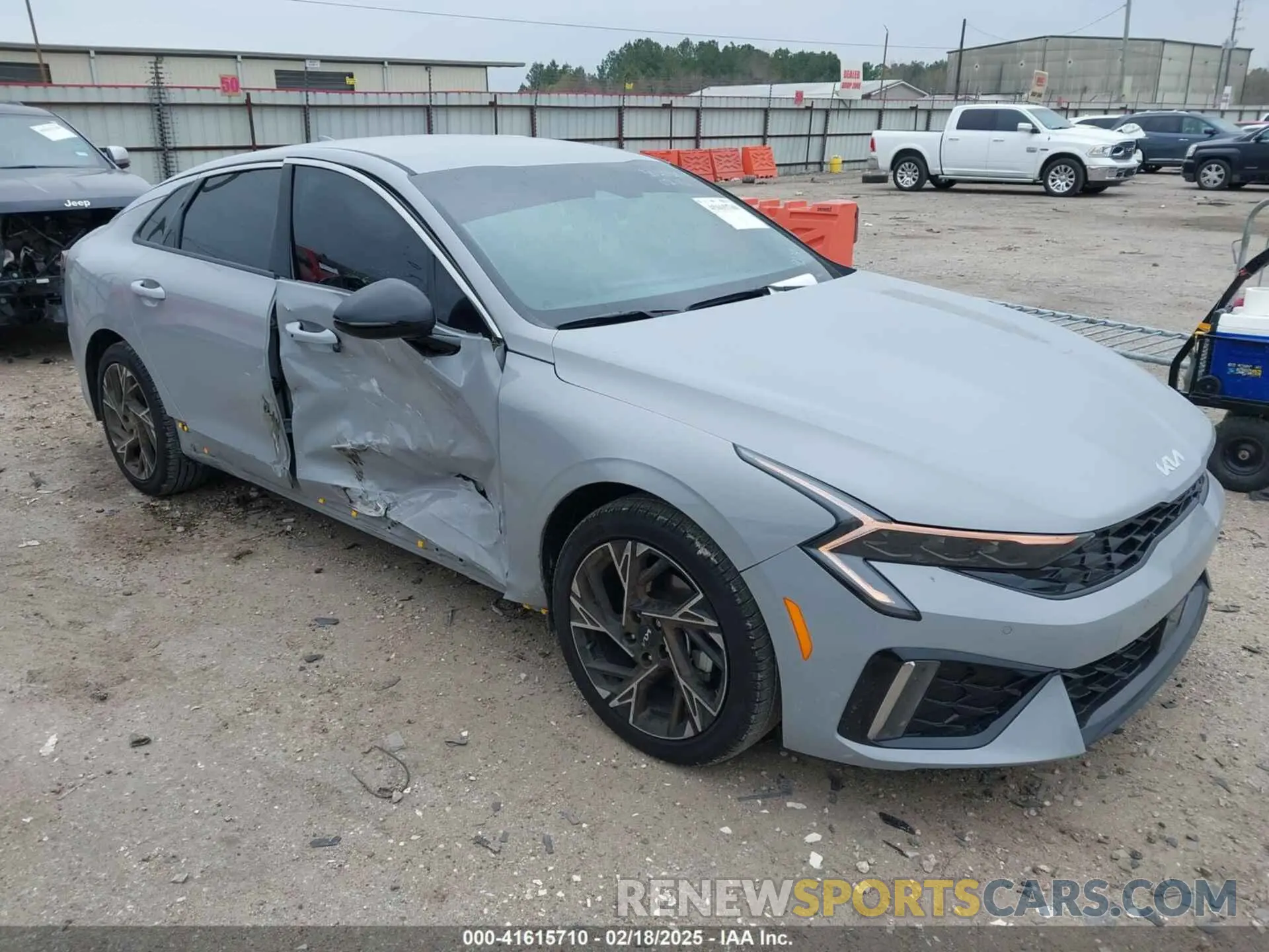 1 Photograph of a damaged car KNAG64J7XS5329274 KIA K5 2025