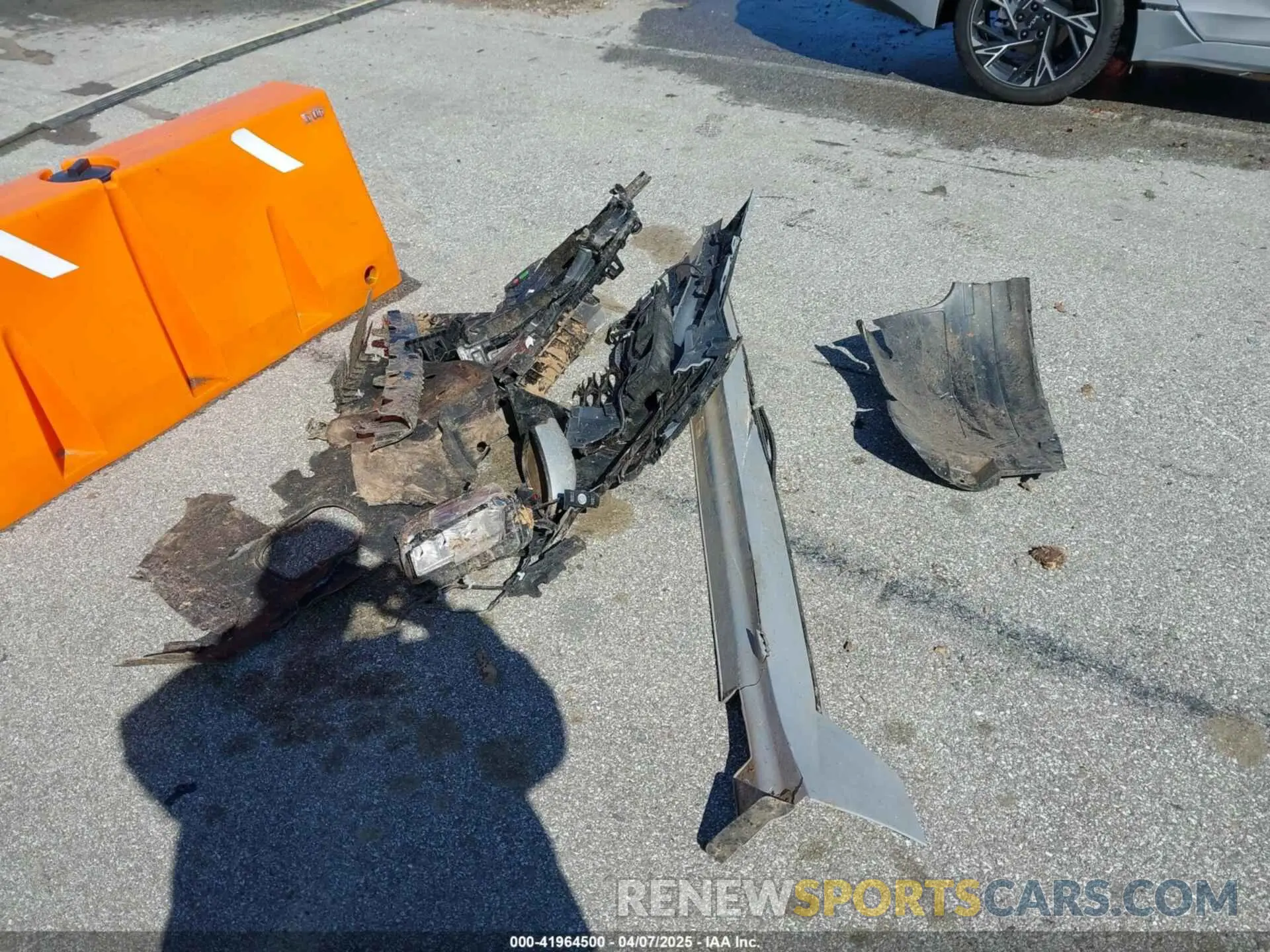 12 Photograph of a damaged car KNAG64J7XS5353980 KIA K5 2025