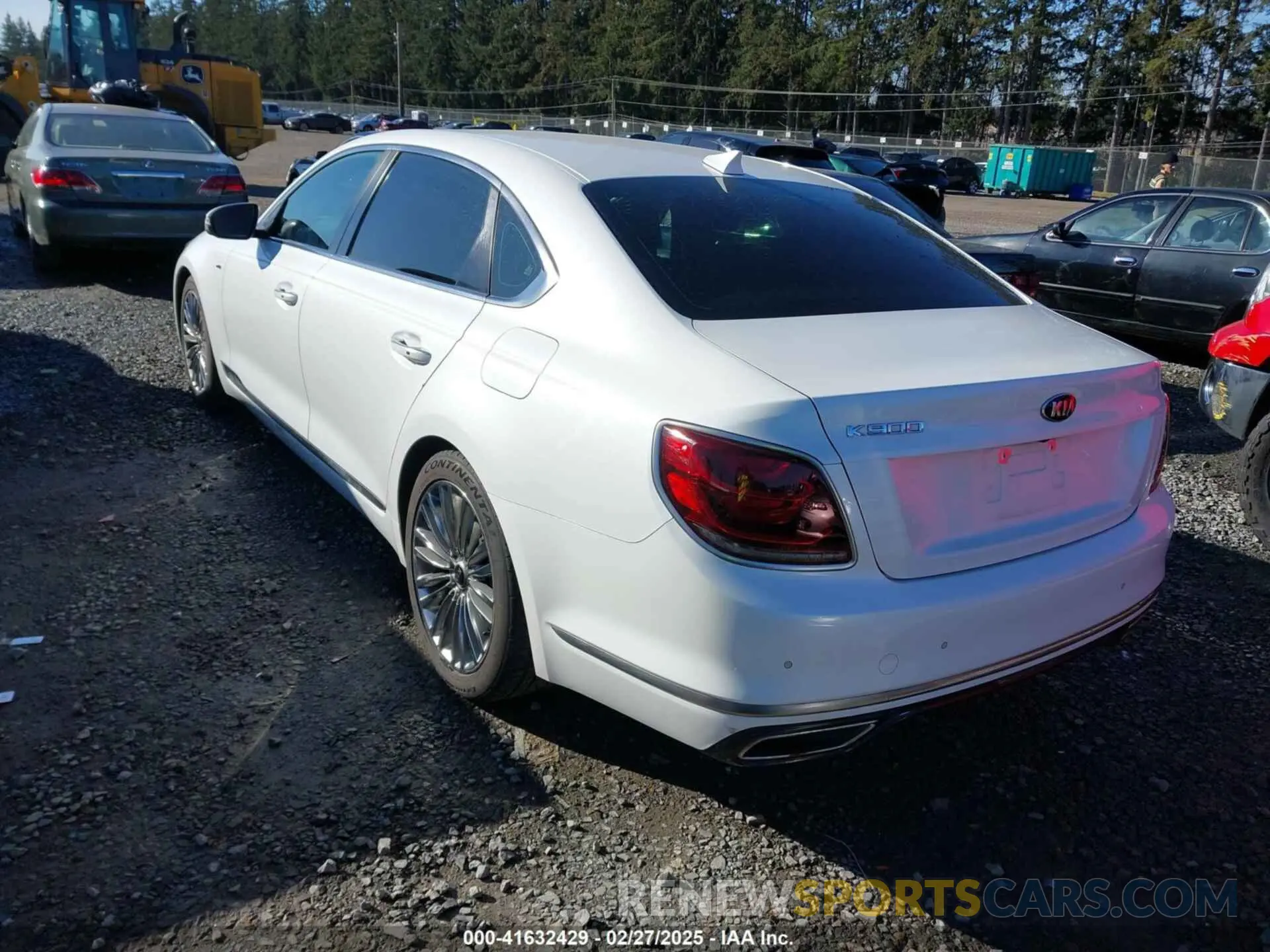 3 Photograph of a damaged car KNAS34J60K6010910 KIA K900 2019