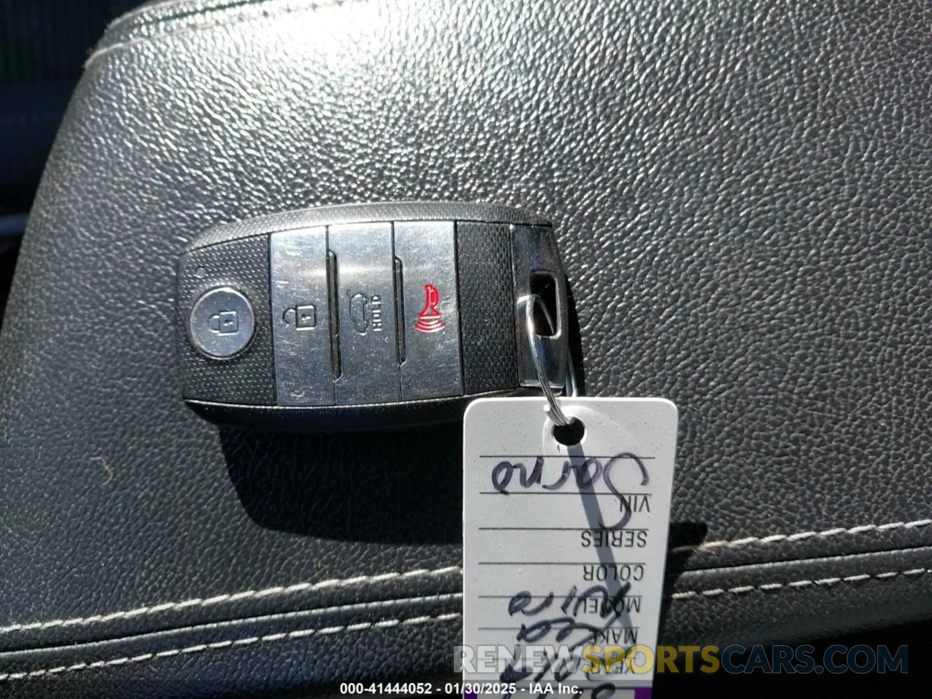 11 Photograph of a damaged car KNDCB3LC0K5264081 KIA NIRO 2019