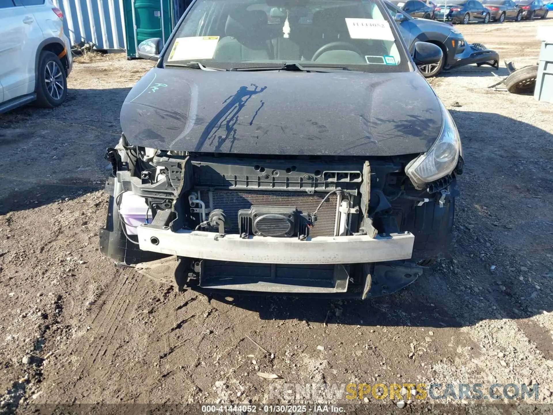 12 Photograph of a damaged car KNDCB3LC0K5264081 KIA NIRO 2019