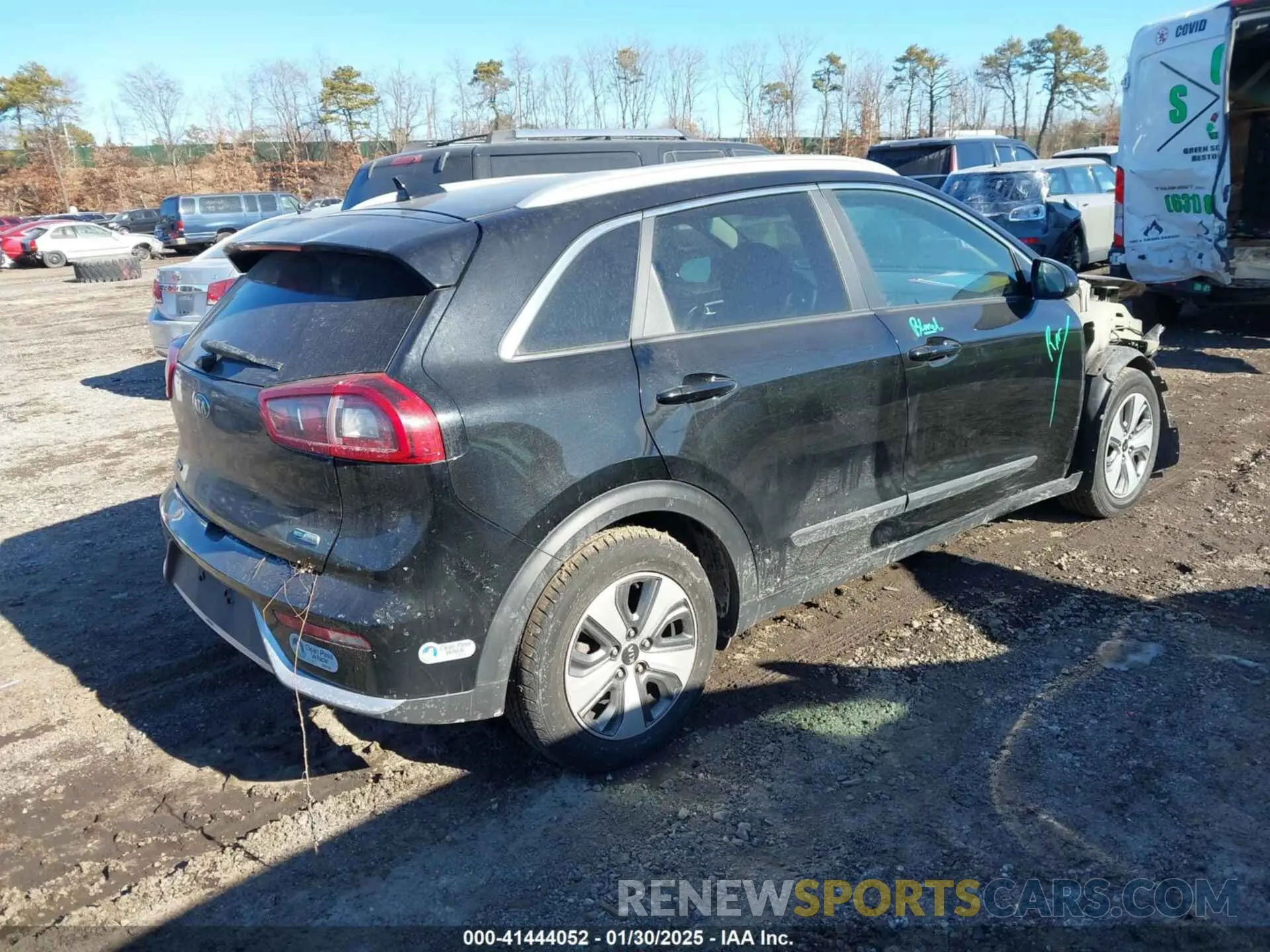 4 Photograph of a damaged car KNDCB3LC0K5264081 KIA NIRO 2019
