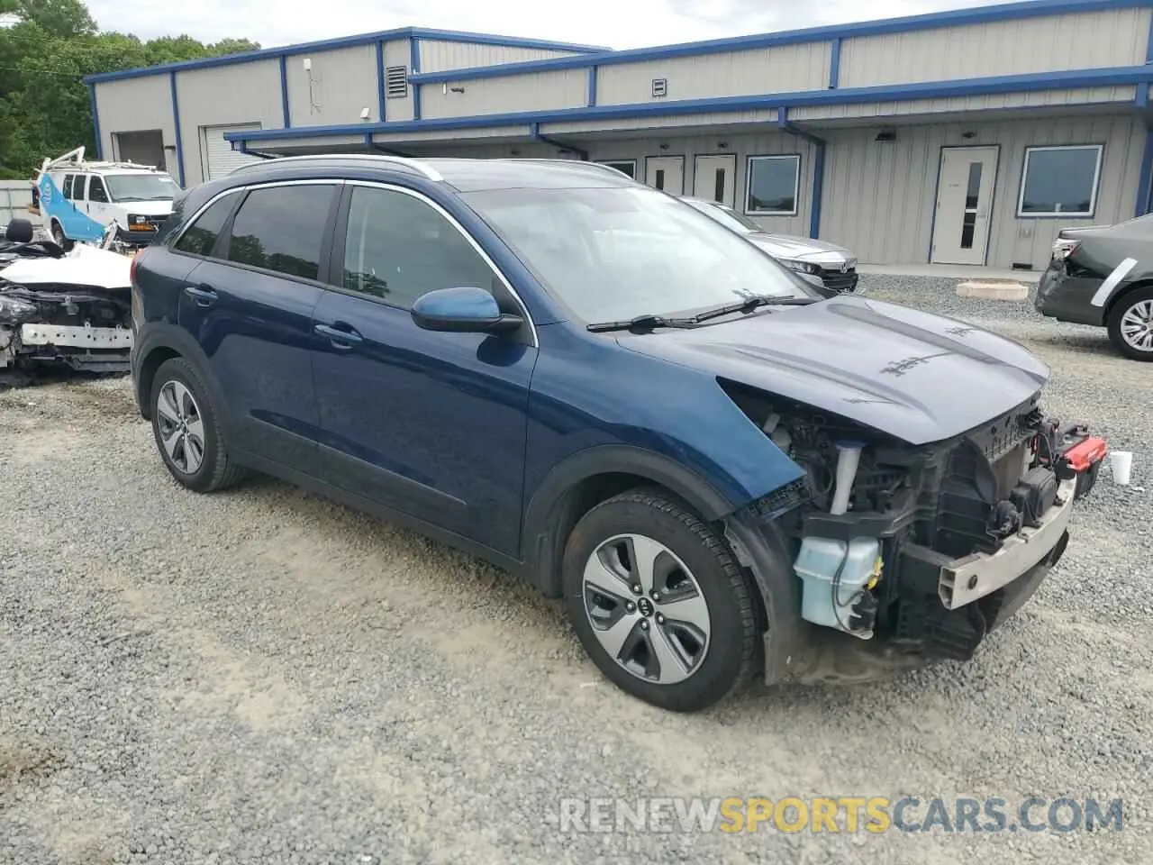 4 Photograph of a damaged car KNDCB3LC0K5338955 KIA NIRO 2019