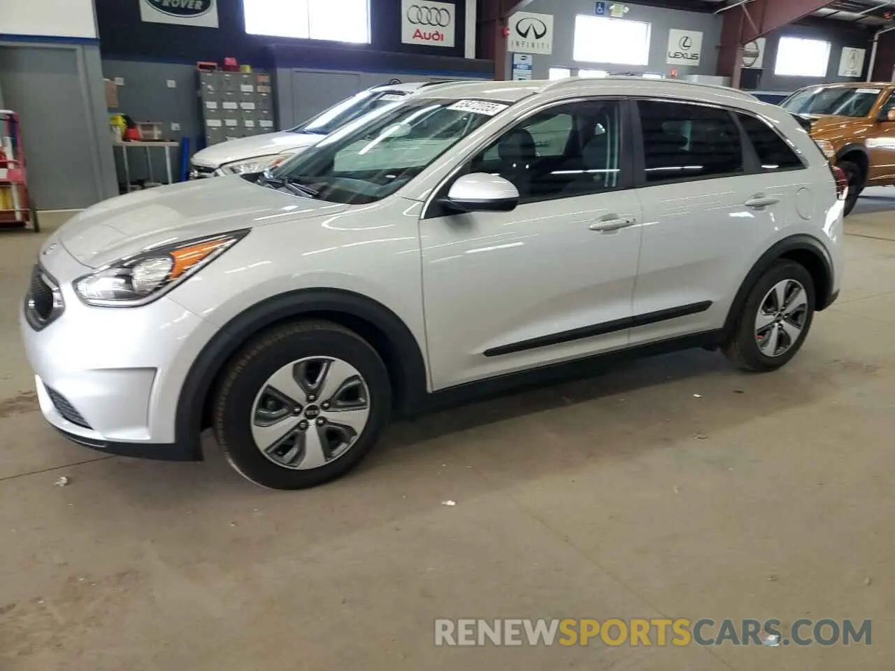 1 Photograph of a damaged car KNDCB3LC0K5339491 KIA NIRO 2019