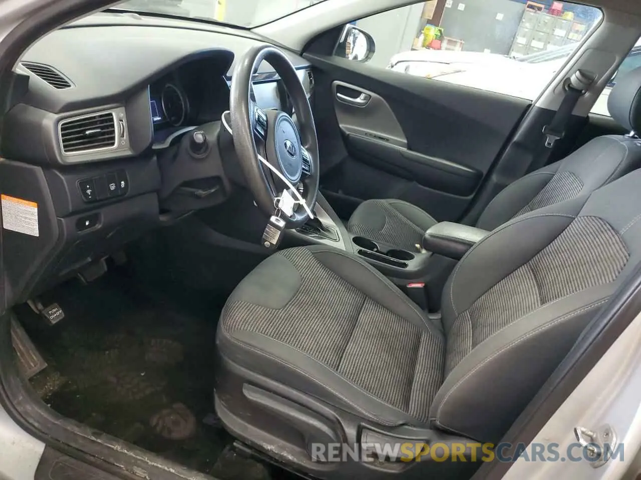 7 Photograph of a damaged car KNDCB3LC0K5339491 KIA NIRO 2019