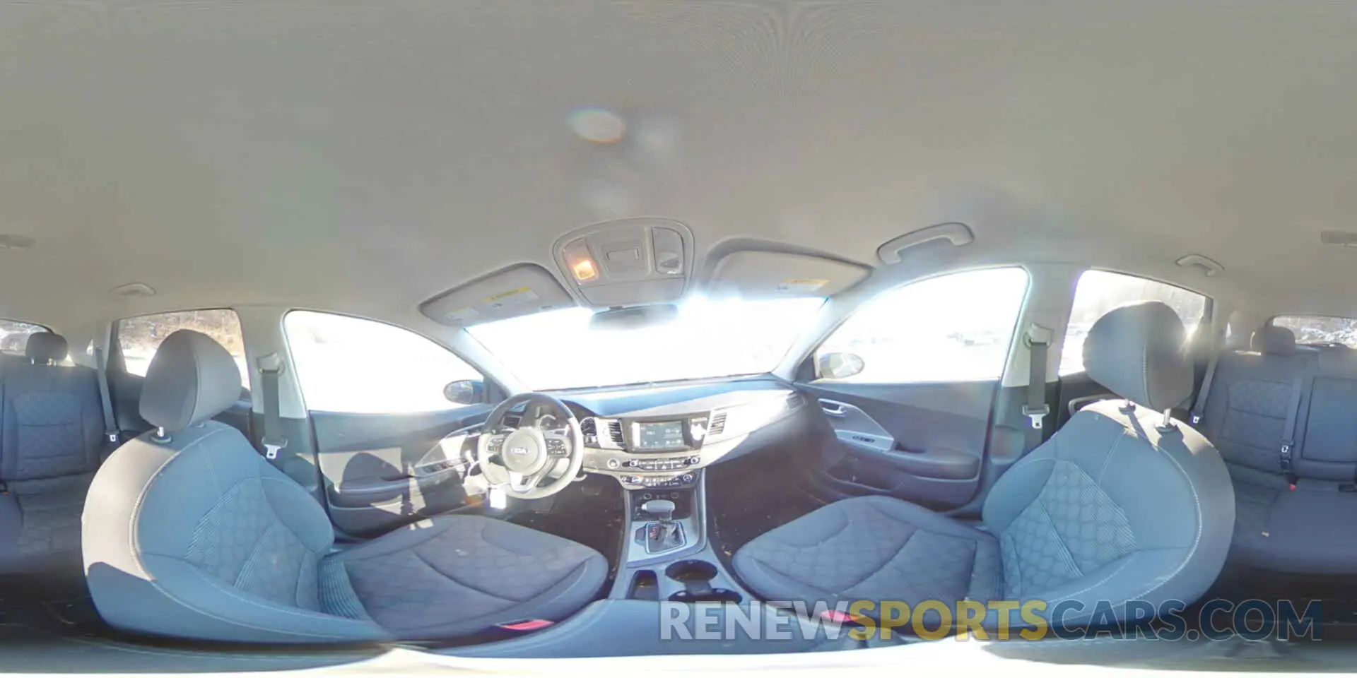 16 Photograph of a damaged car KNDCB3LC1K5242588 KIA NIRO 2019