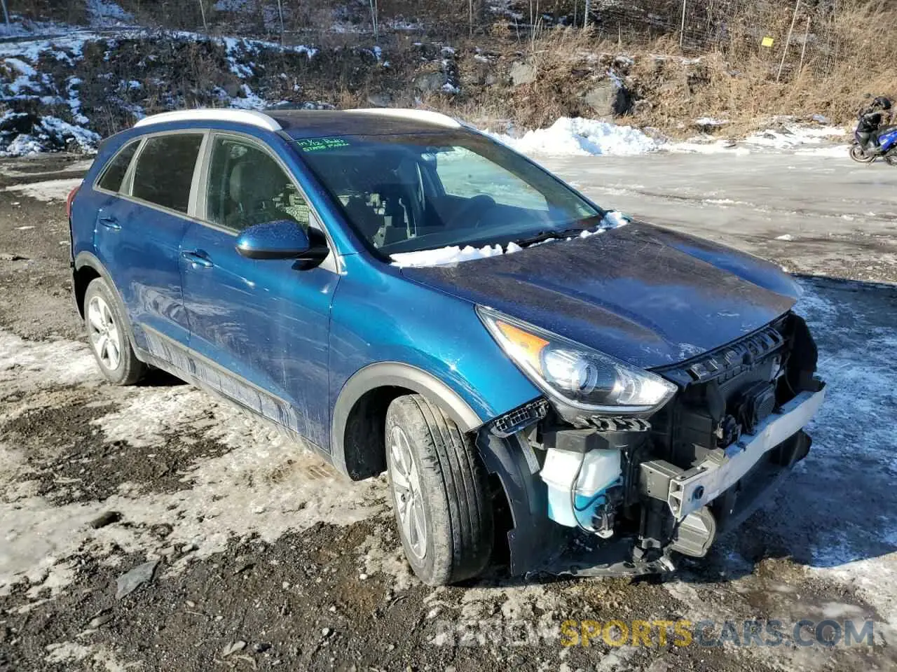 4 Photograph of a damaged car KNDCB3LC1K5242588 KIA NIRO 2019