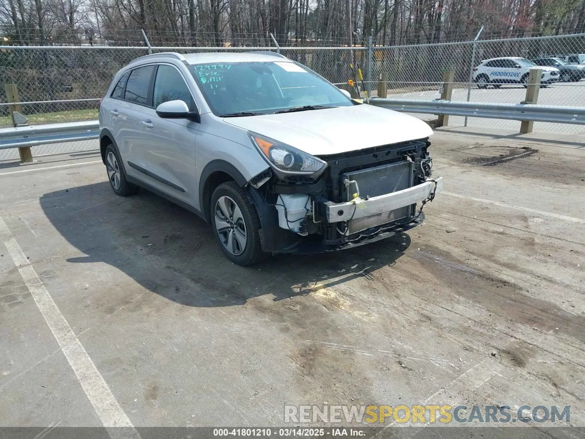 1 Photograph of a damaged car KNDCB3LC1K5262906 KIA NIRO 2019