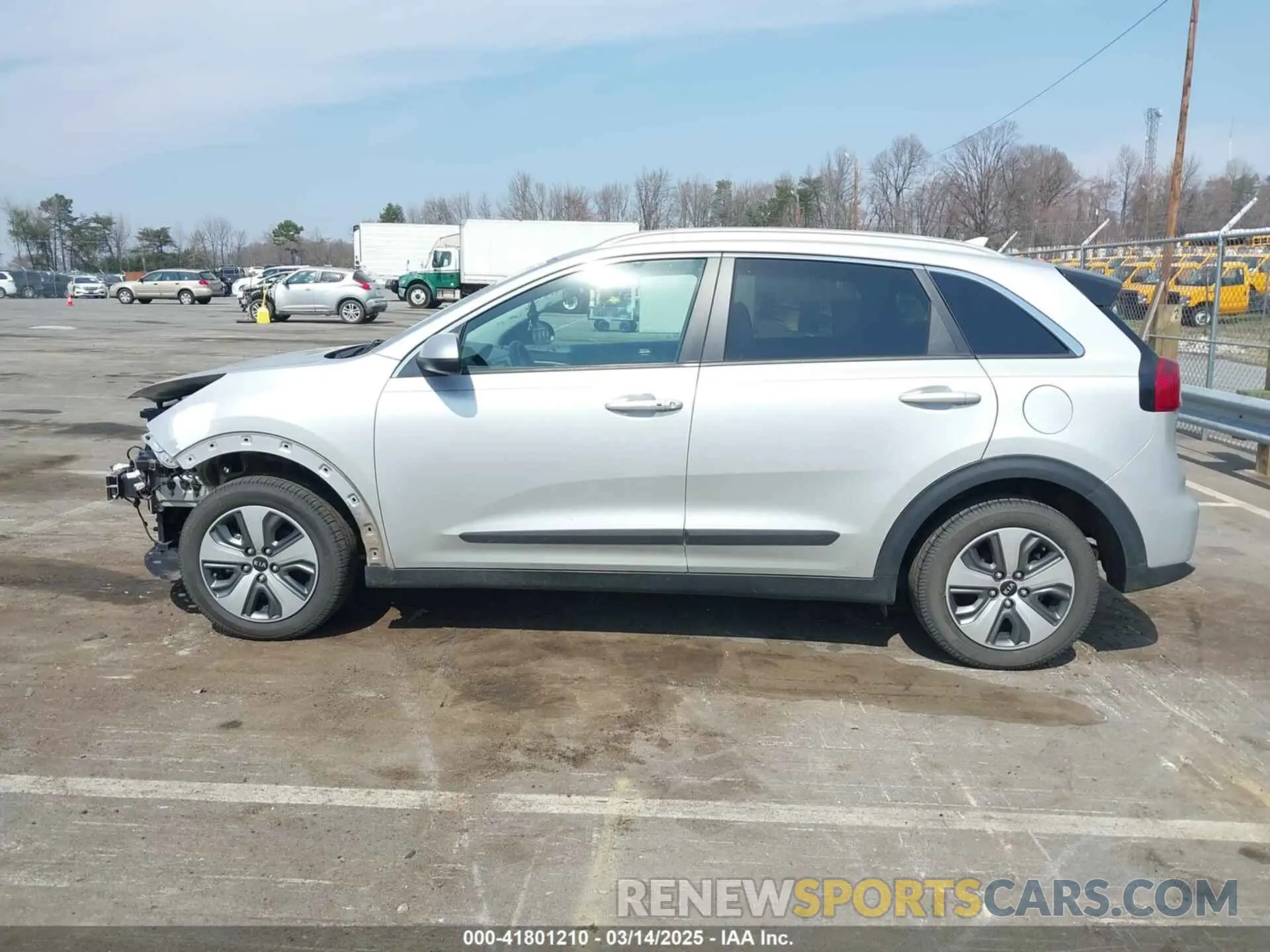 15 Photograph of a damaged car KNDCB3LC1K5262906 KIA NIRO 2019