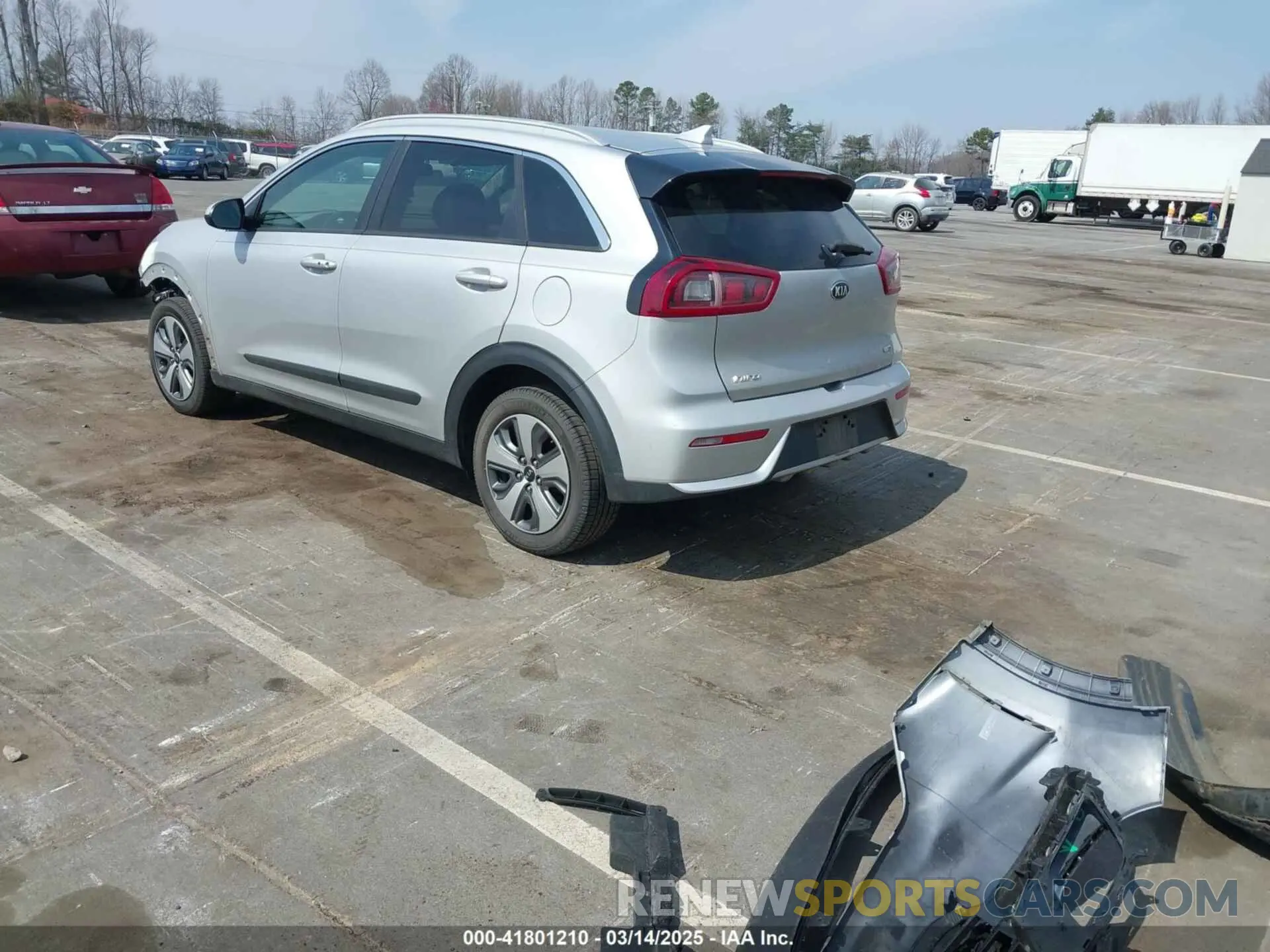 3 Photograph of a damaged car KNDCB3LC1K5262906 KIA NIRO 2019