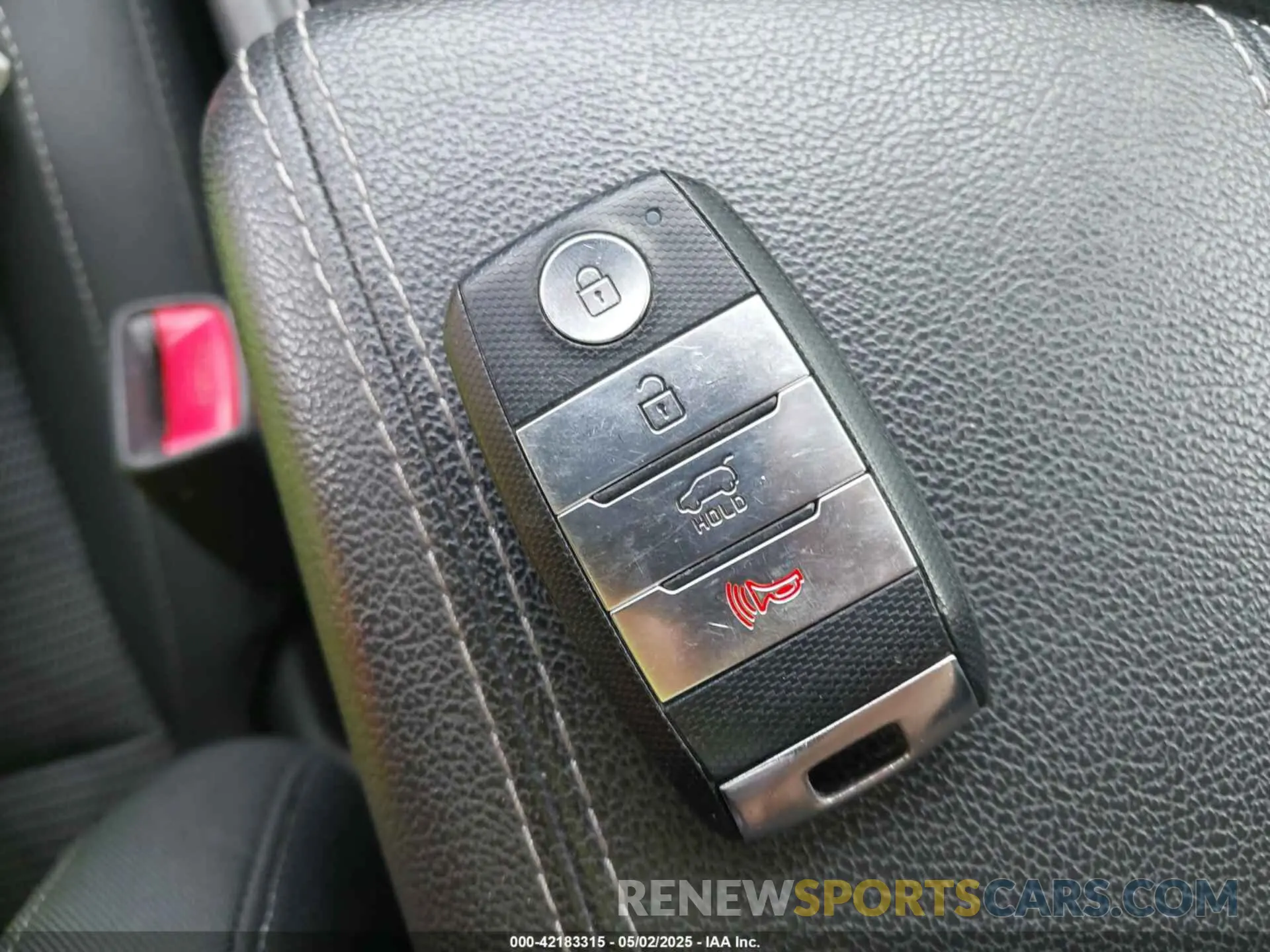 11 Photograph of a damaged car KNDCB3LC1K5336079 KIA NIRO 2019