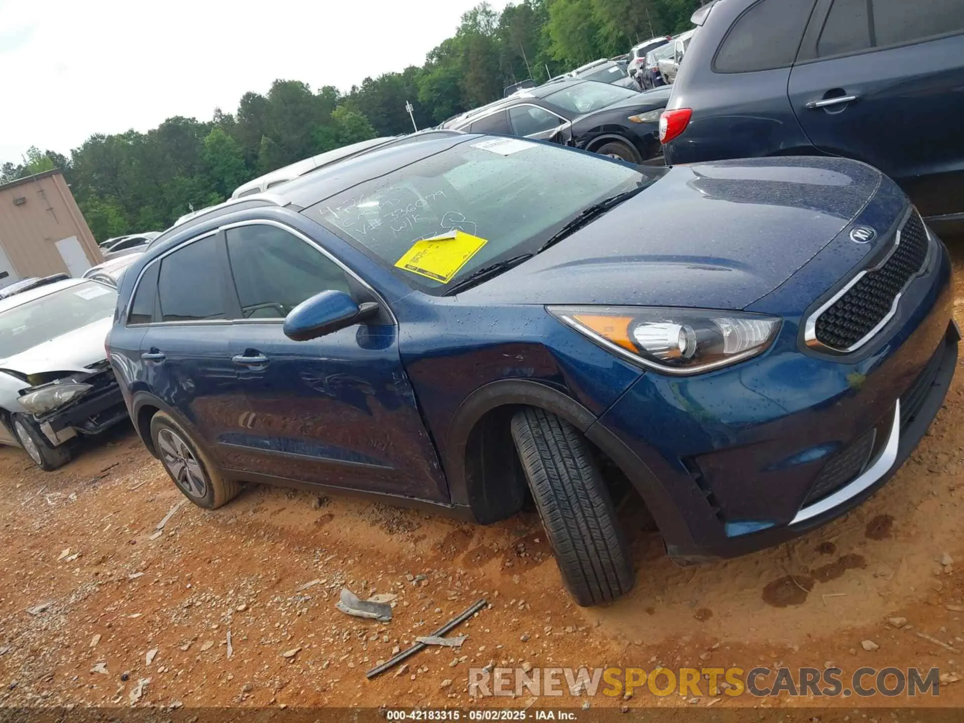 13 Photograph of a damaged car KNDCB3LC1K5336079 KIA NIRO 2019