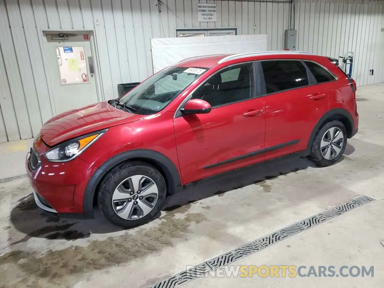 1 Photograph of a damaged car KNDCB3LC3K5249123 KIA NIRO 2019