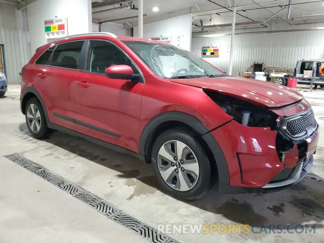4 Photograph of a damaged car KNDCB3LC3K5249123 KIA NIRO 2019