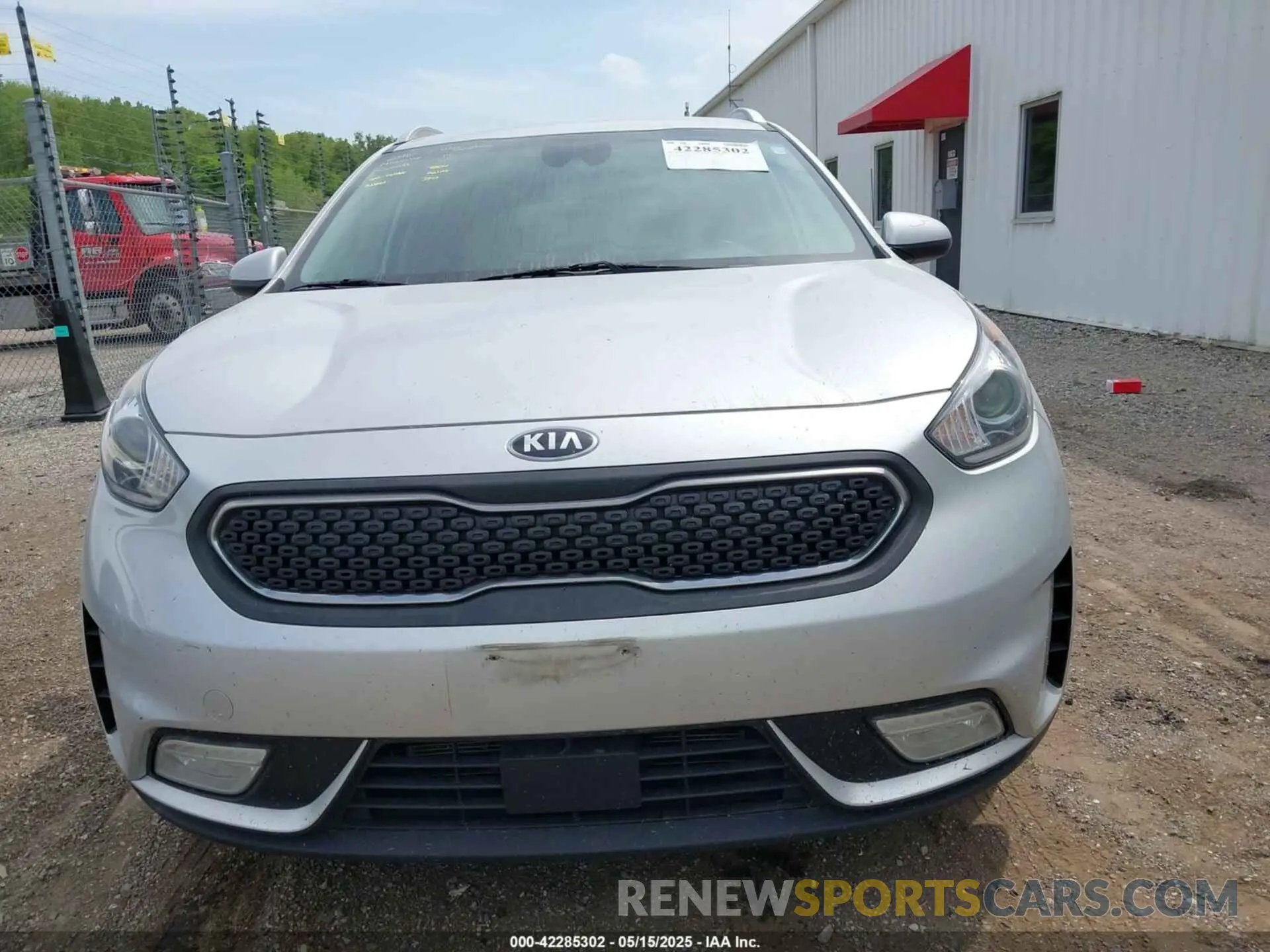 13 Photograph of a damaged car KNDCB3LC3K5282557 KIA NIRO 2019