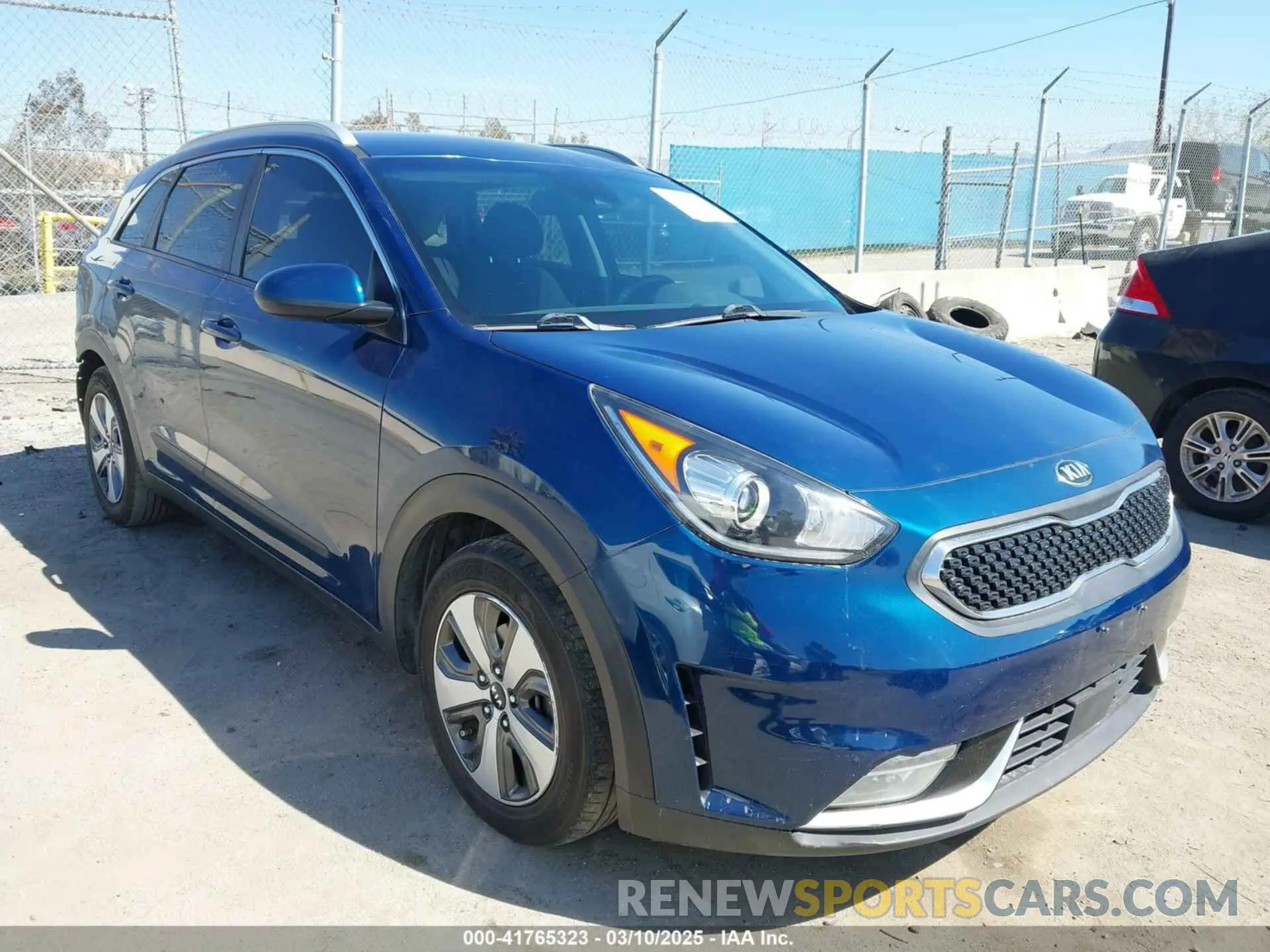 1 Photograph of a damaged car KNDCB3LC3K5322605 KIA NIRO 2019