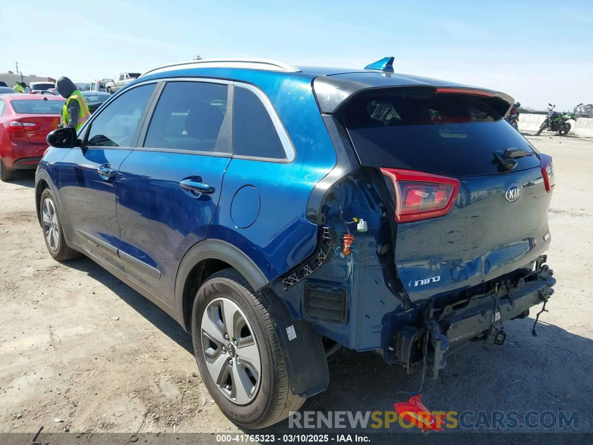 3 Photograph of a damaged car KNDCB3LC3K5322605 KIA NIRO 2019
