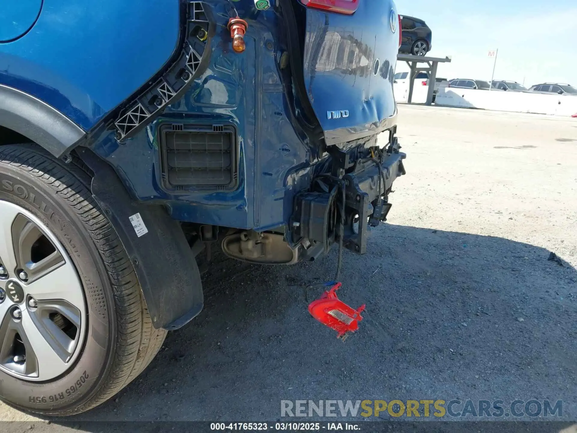 6 Photograph of a damaged car KNDCB3LC3K5322605 KIA NIRO 2019