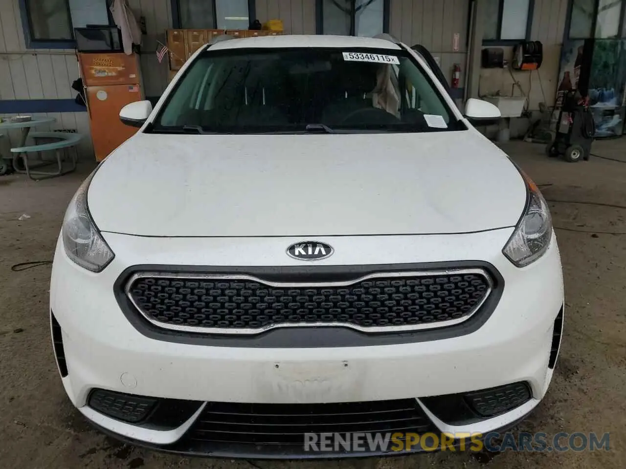 5 Photograph of a damaged car KNDCB3LC4K5305022 KIA NIRO 2019