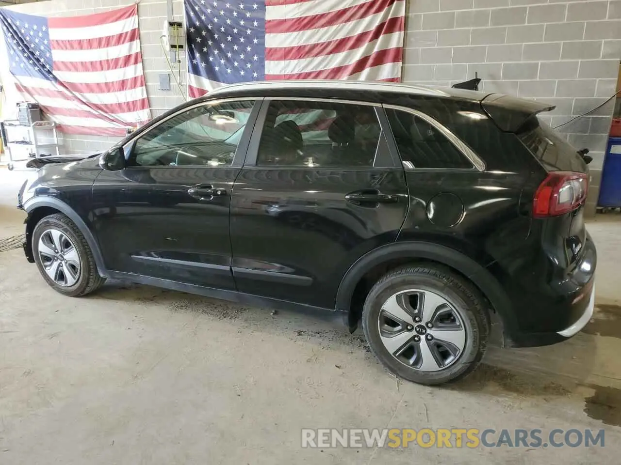 2 Photograph of a damaged car KNDCB3LC4K5306896 KIA NIRO 2019