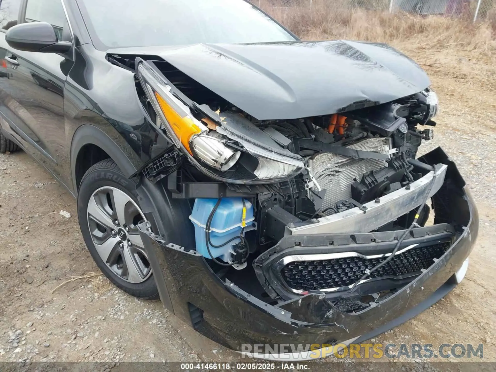 18 Photograph of a damaged car KNDCB3LC4K5326047 KIA NIRO 2019