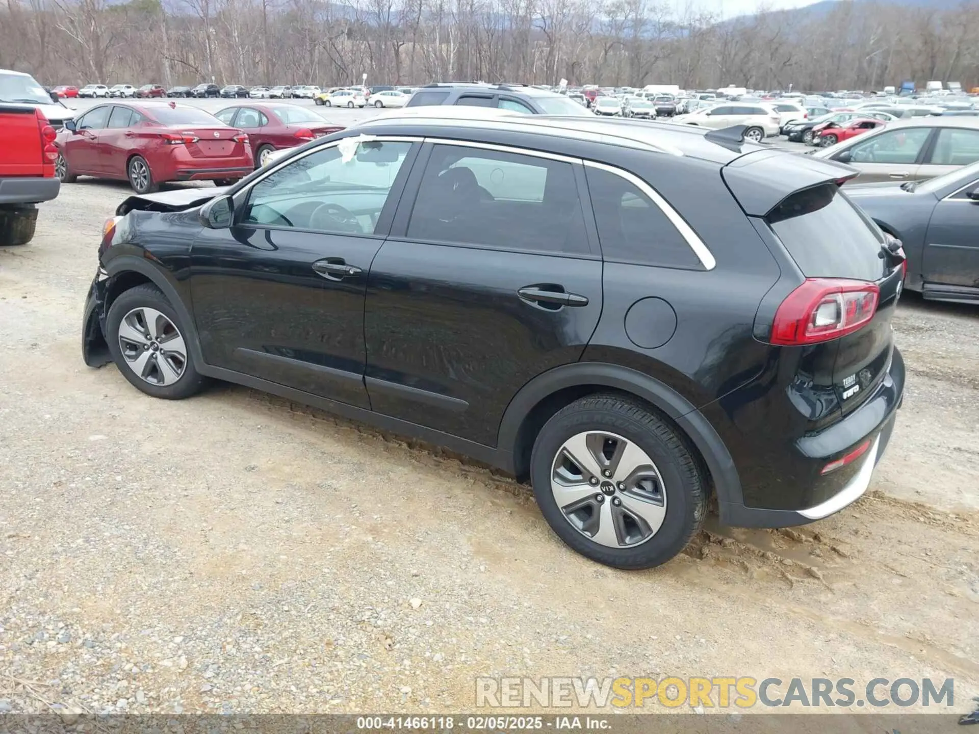 3 Photograph of a damaged car KNDCB3LC4K5326047 KIA NIRO 2019