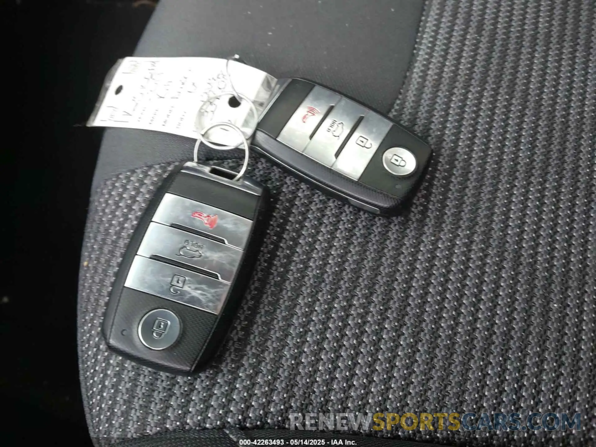 11 Photograph of a damaged car KNDCB3LC4K5339008 KIA NIRO 2019