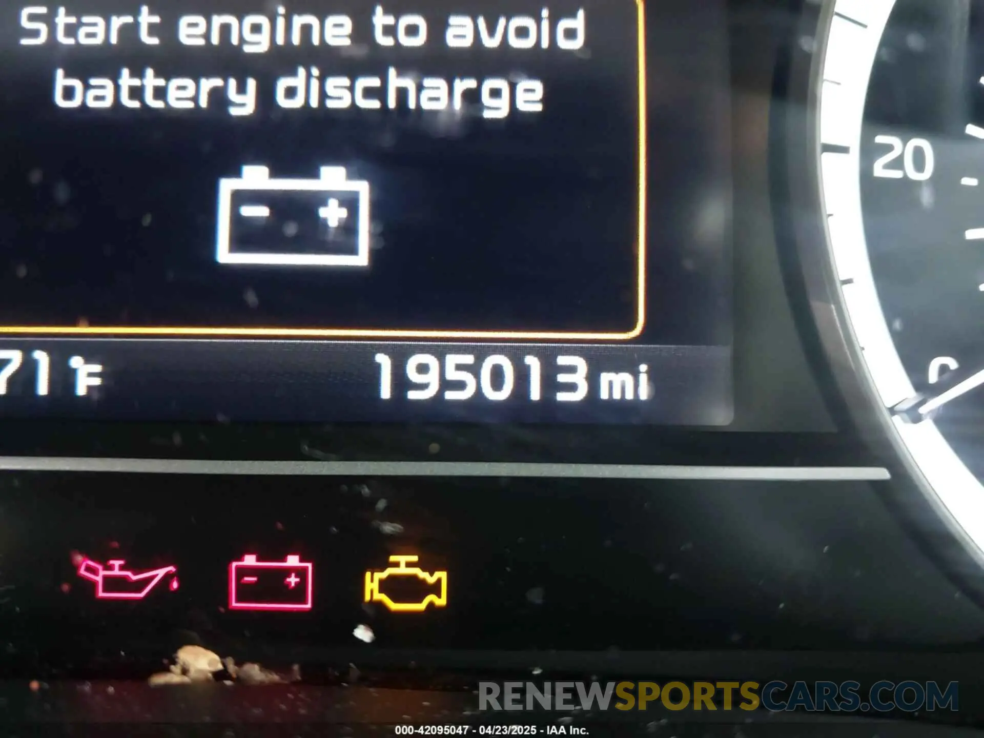 16 Photograph of a damaged car KNDCB3LC5K5252590 KIA NIRO 2019
