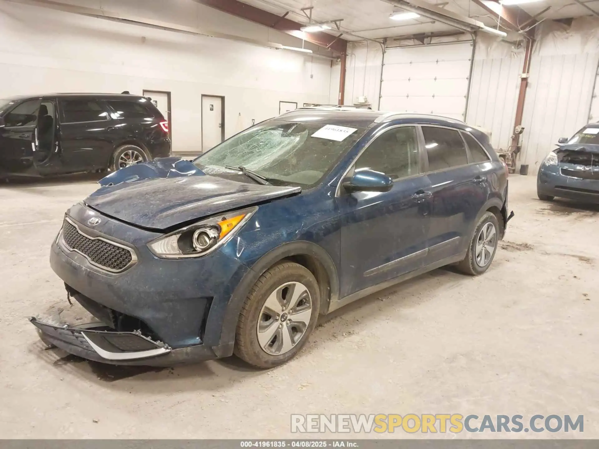 2 Photograph of a damaged car KNDCB3LC5K5328454 KIA NIRO 2019