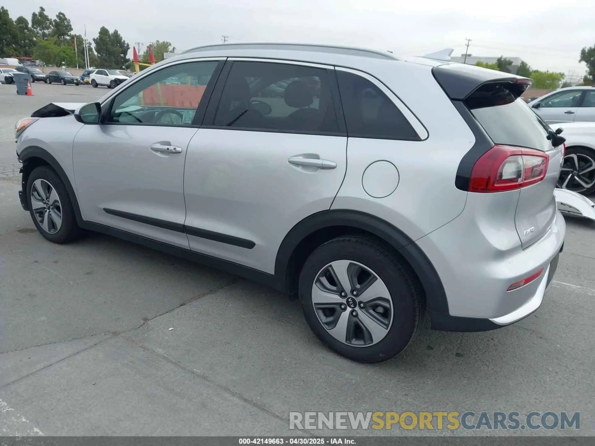 3 Photograph of a damaged car KNDCB3LC5K5351412 KIA NIRO 2019