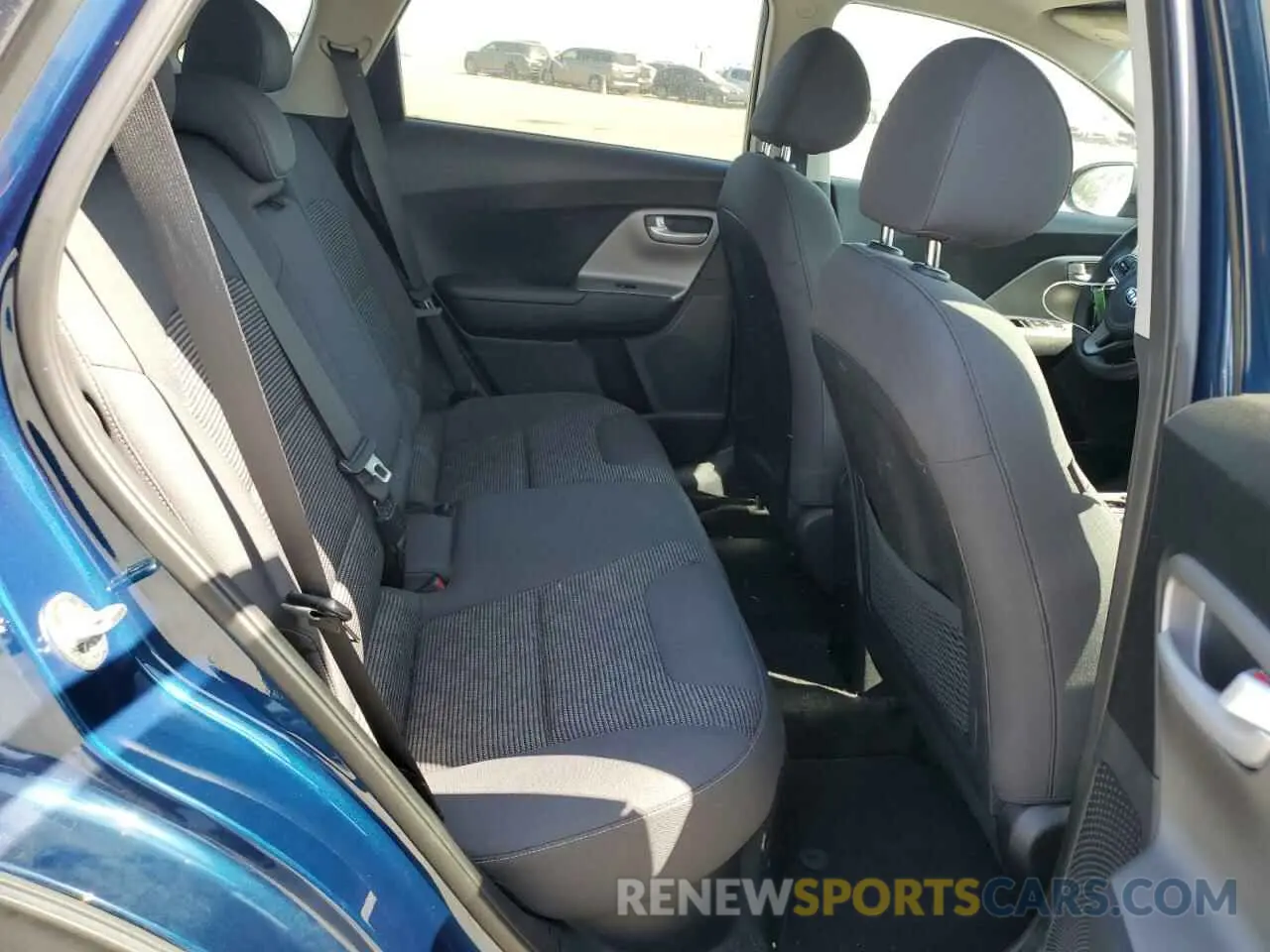 11 Photograph of a damaged car KNDCB3LC6K5251108 KIA NIRO 2019