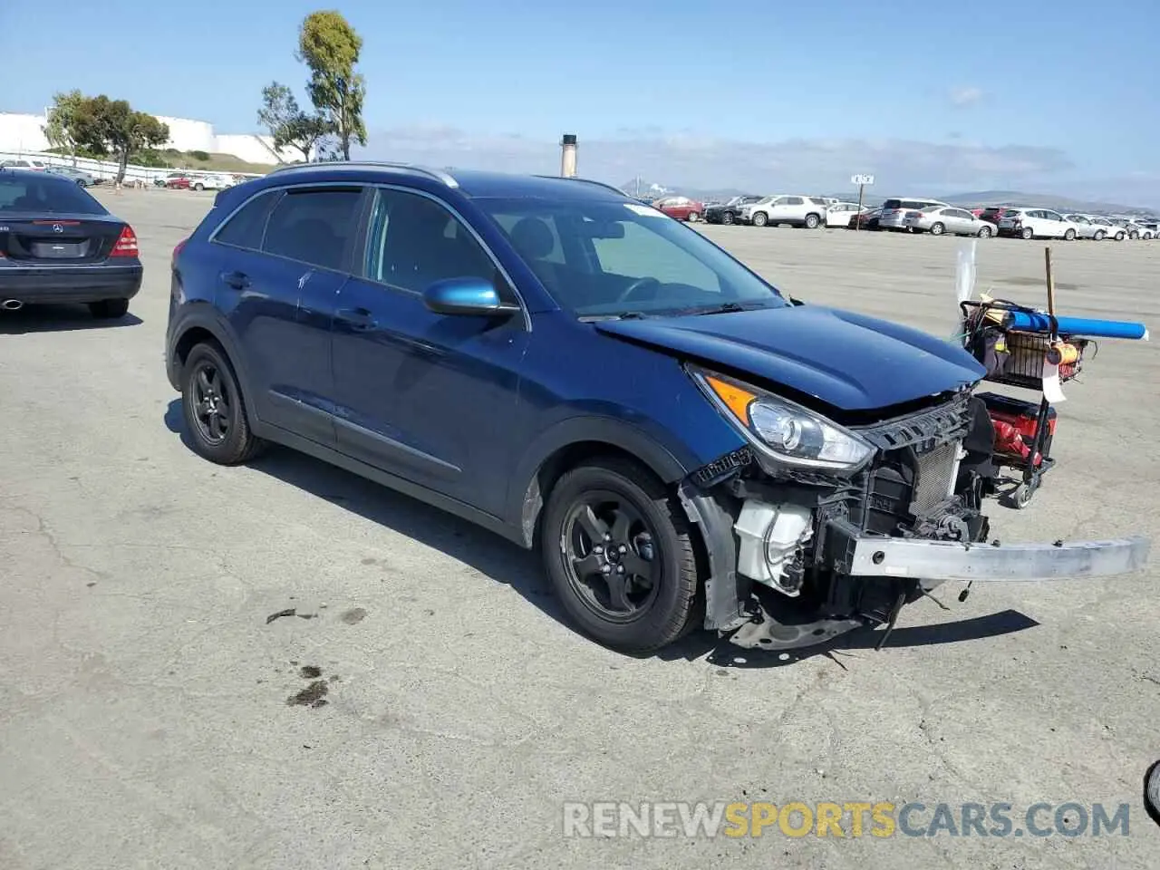 4 Photograph of a damaged car KNDCB3LC6K5251108 KIA NIRO 2019